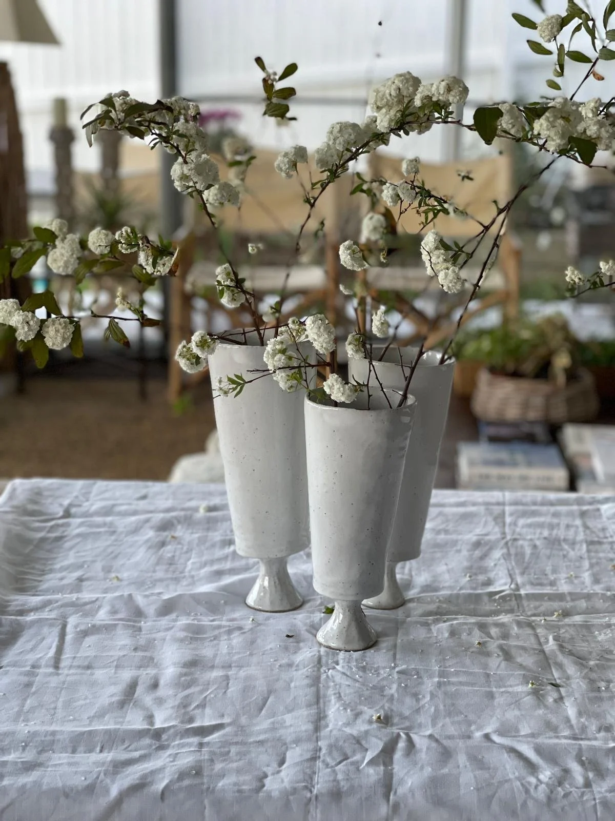 French White Large Classic Stand Vase