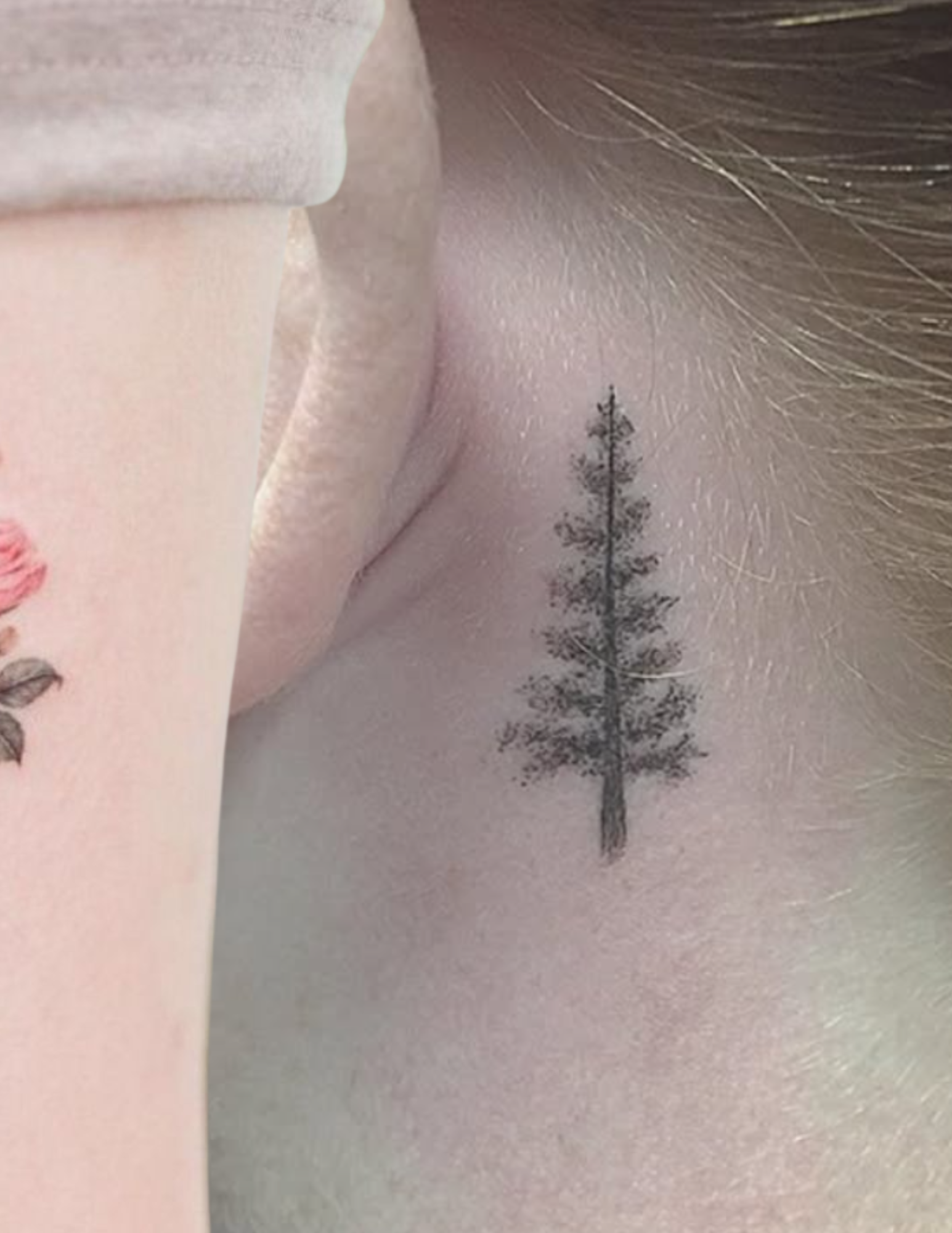Realistic tree on the ear