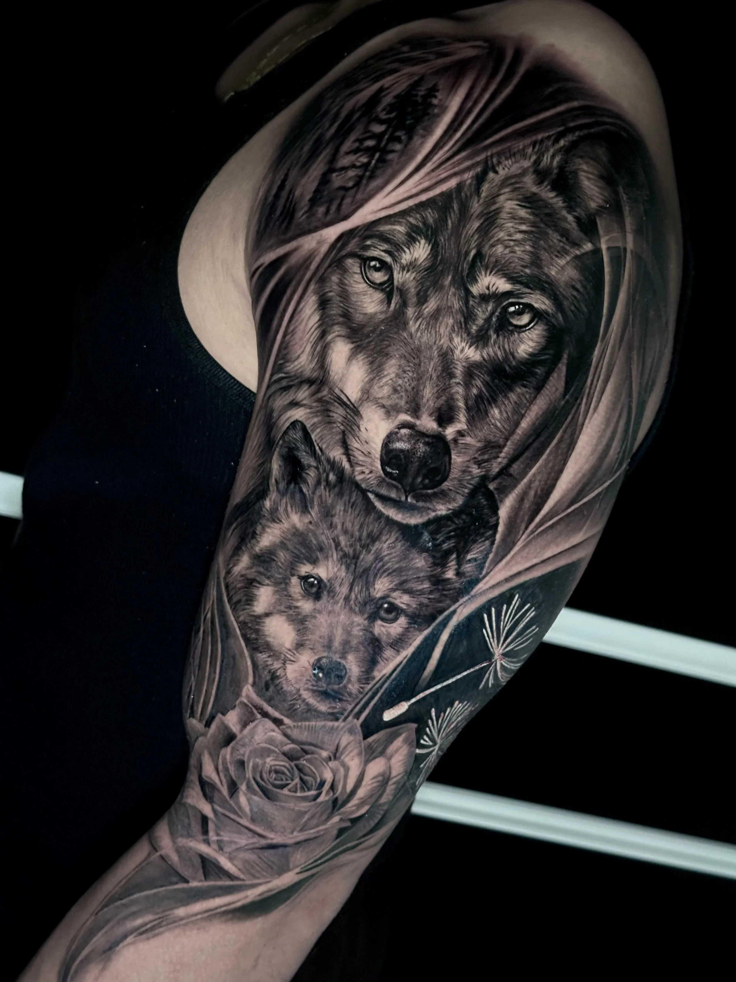 Realistic Wolf Black and Grey Realism Sleeve.jpg