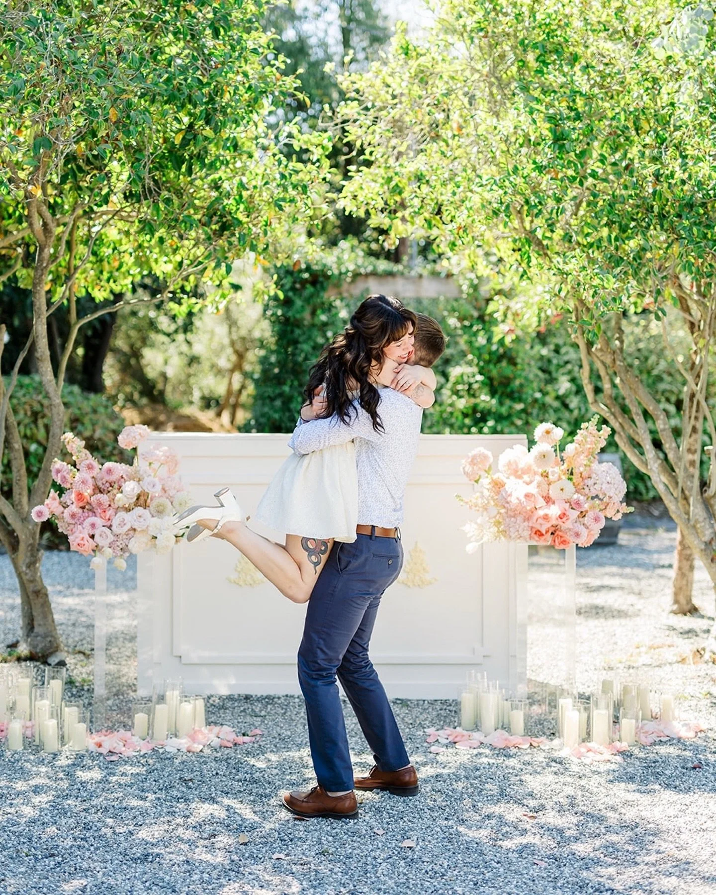 This gorgeous @gardenvalleyranchpetaluma proposal this past fall was a dream come true 💐💍

Vendor team:
Planner: @theyesgirls 
Florist: @thevitafiori 
Location: @gardenvalleyranchpetaluma 

#napaweddingphotographer #napaproposal #surpriseproposal #
