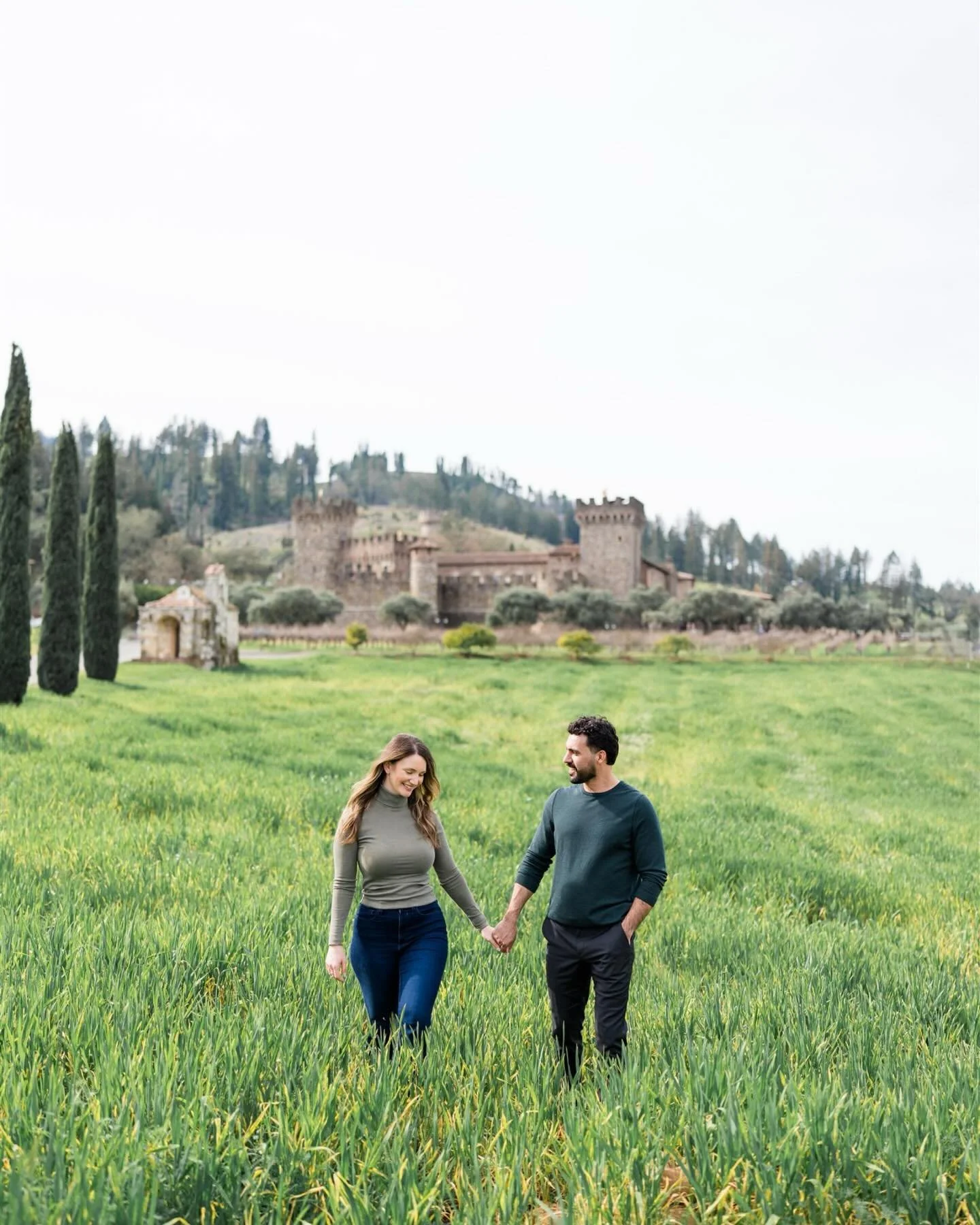 Italian countryside or Napa Valley? Hard to tell when @thecastello is serving this much old-world magic. A perfect backdrop for a love story unfolding in its own timeless way.

#napaweddingphotographer #engagement #engagementphotographer #napawedding