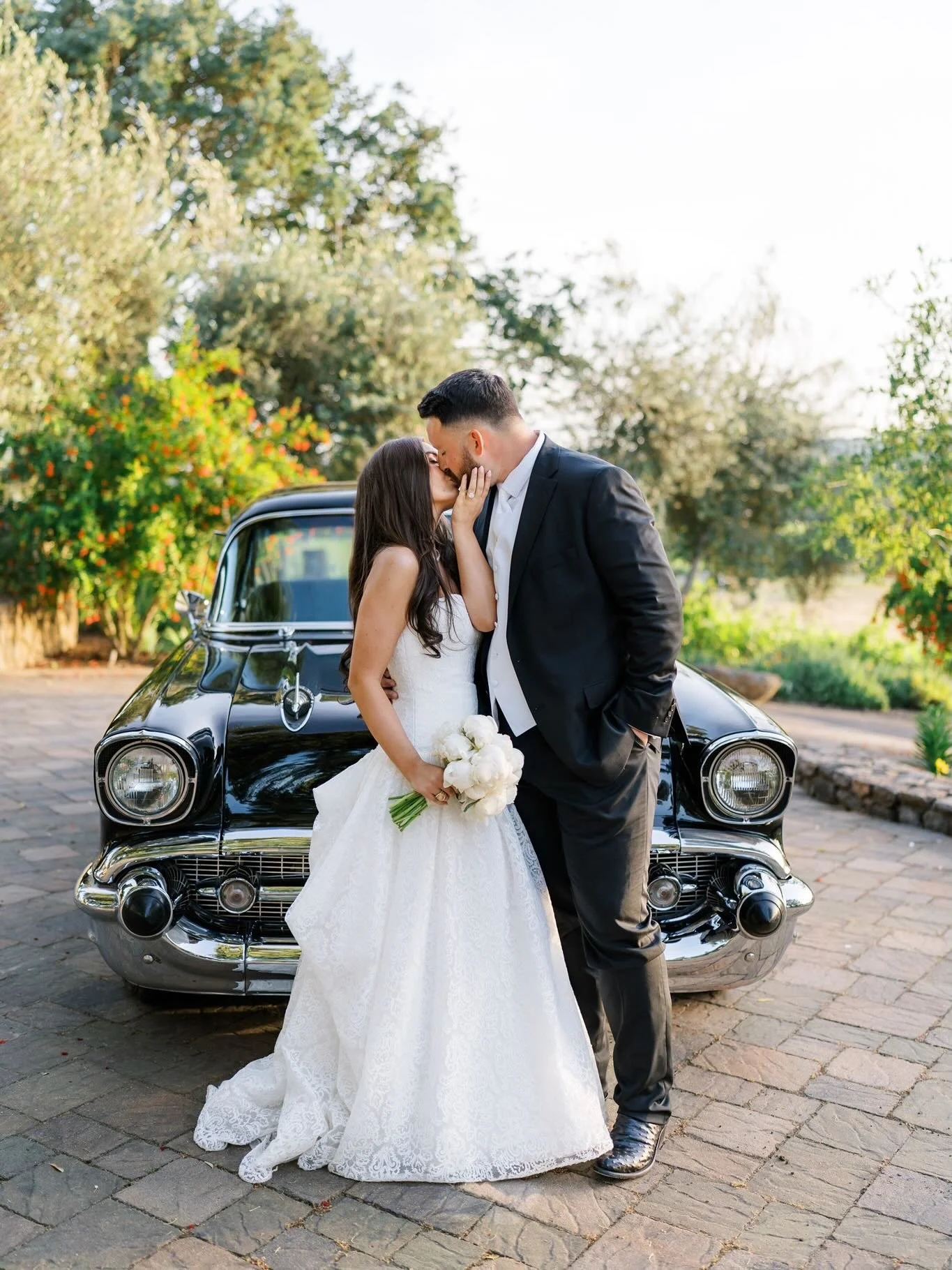 The past weekends wedding was absolutely perfect. Jon + Alyssa&rsquo;s intimate estate ceremony was surrounded by close family and friends on a gorgeous day.

Vendor team:
Planner: @taleen.keuftedjian
Venue: Private Estate
Photographer: @petercafarop