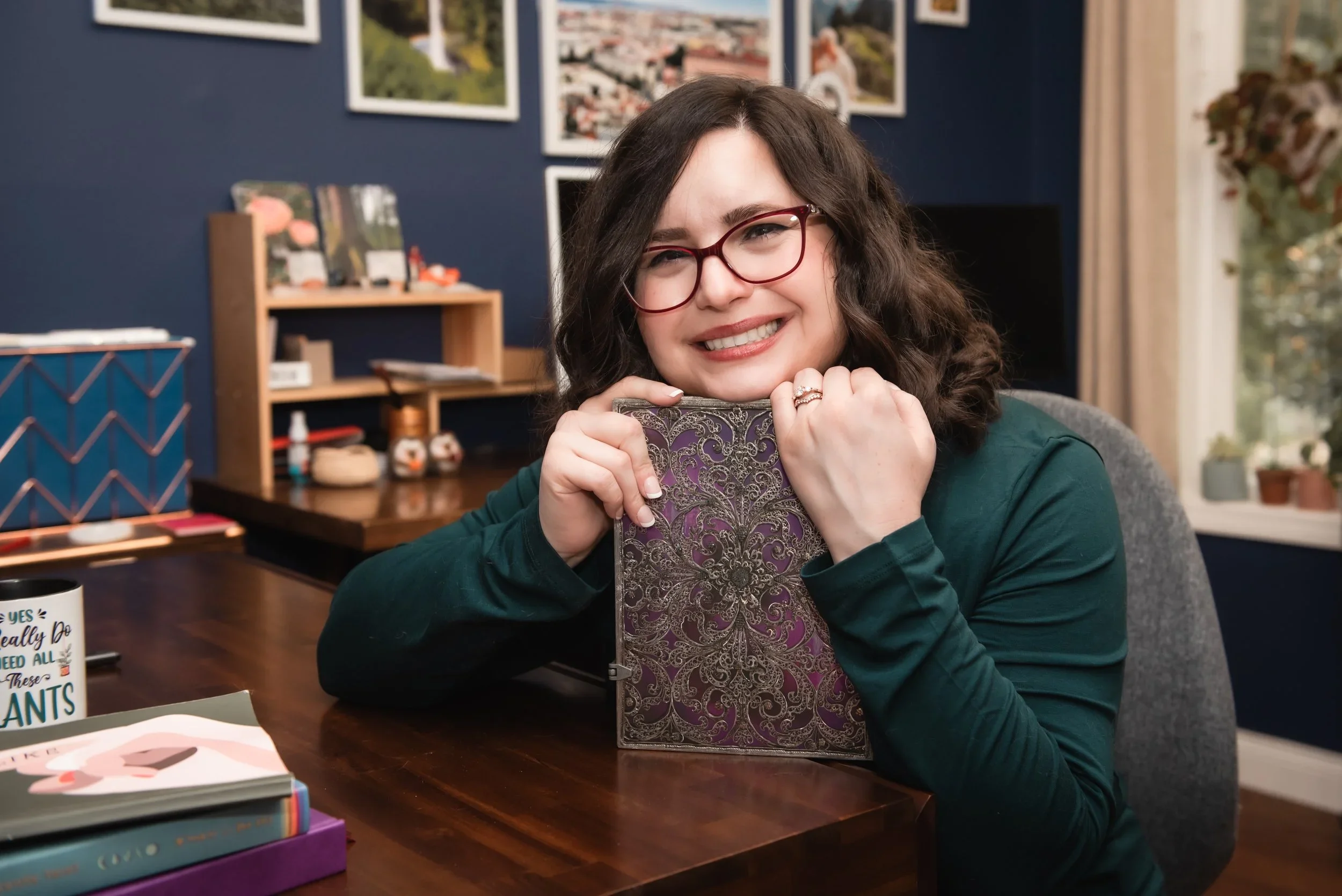 Robin with her trusty violet notebook.