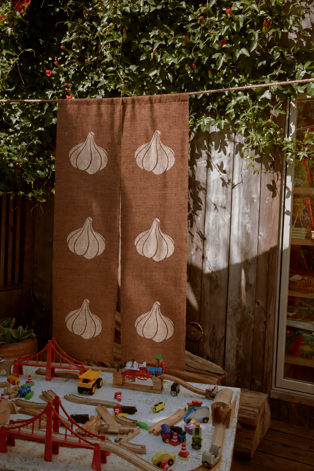 Garlic Katazome Ramie Noren Curtain