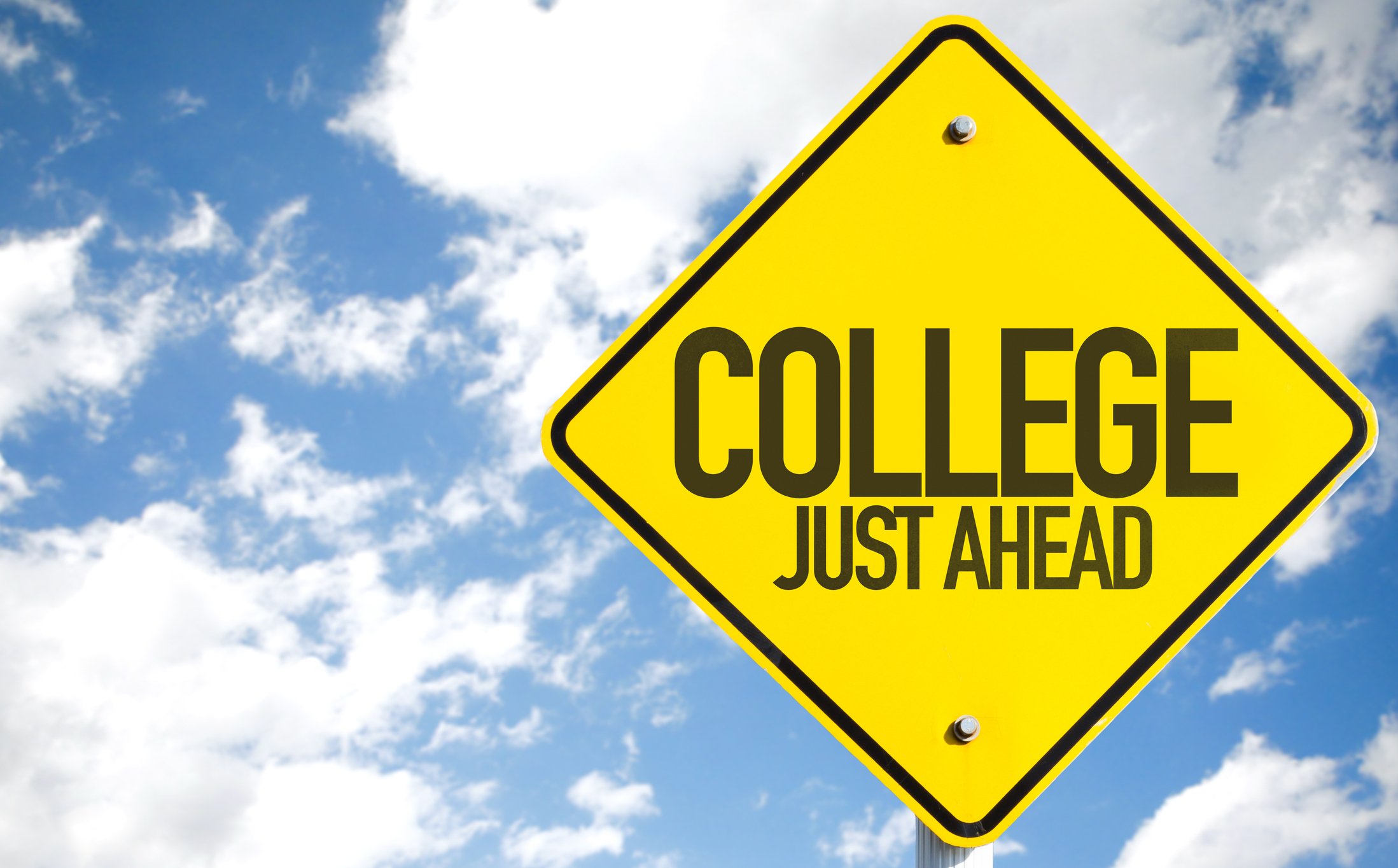 How to Navigate the College Admission Process