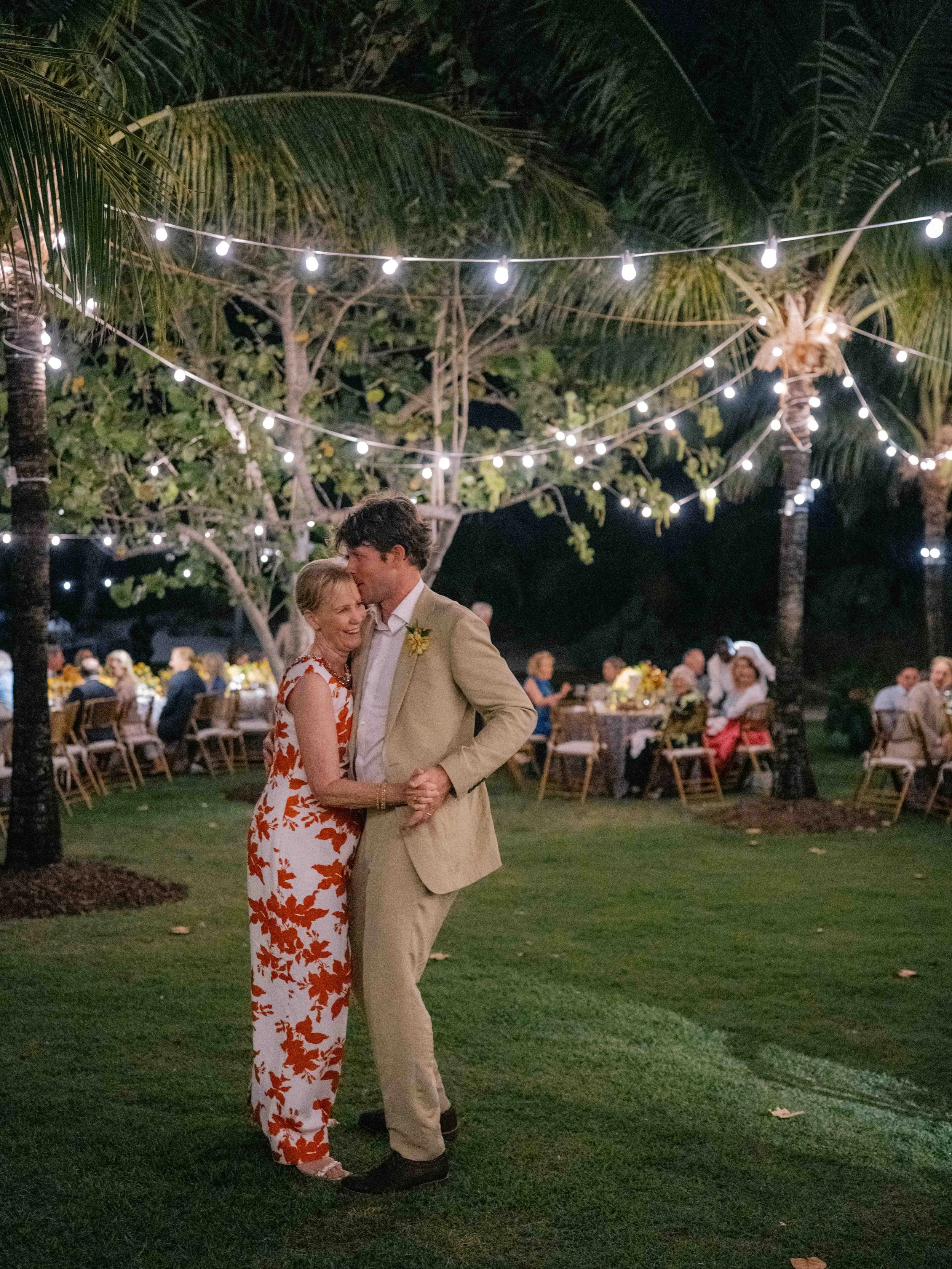 479-lyford-cay-club-wedding-reception-bahamas-by-trent-bailey-nyc-wedding-photographer.JPG