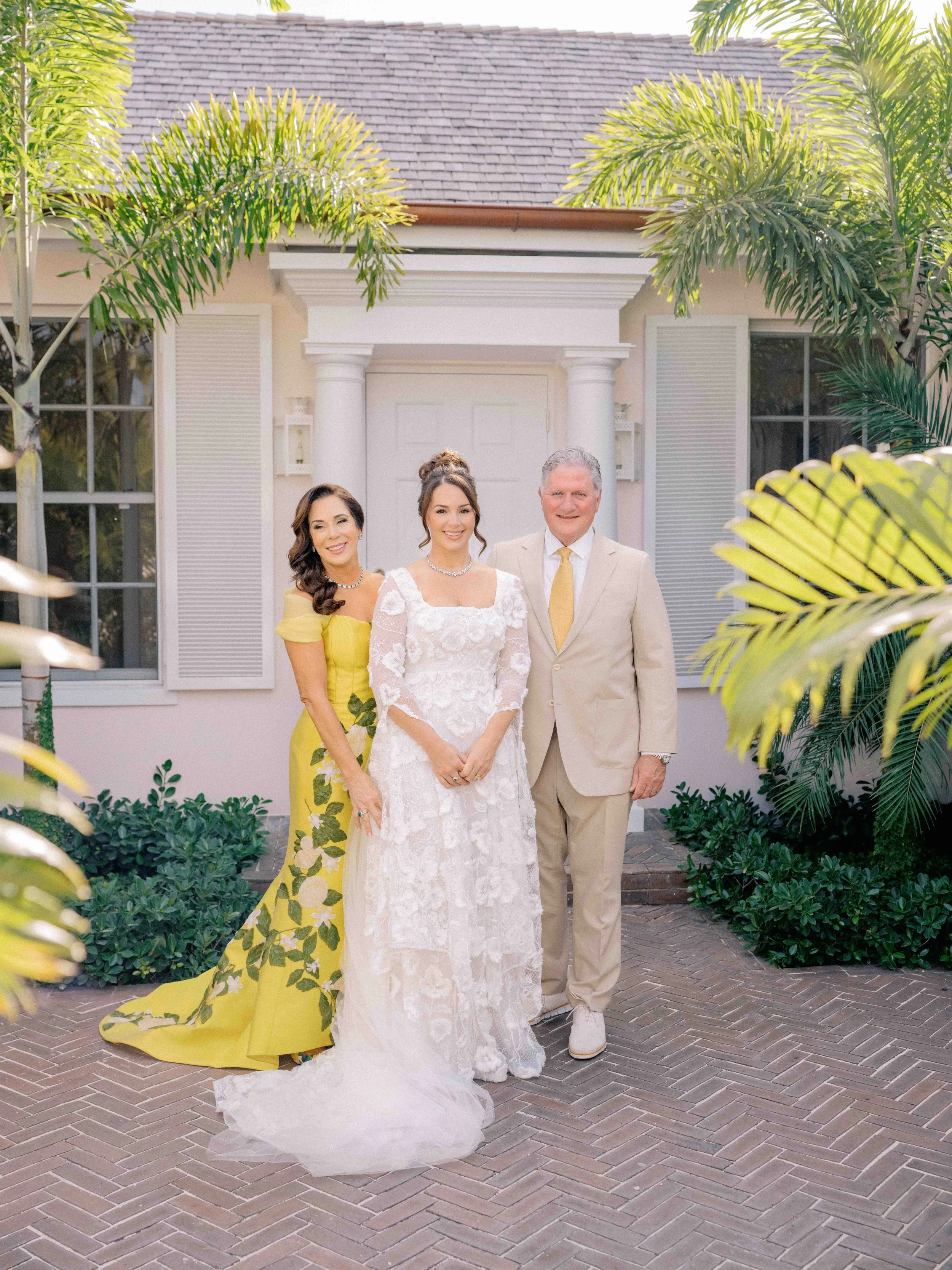 161-lyford-cay-club-wedding-bride-getting-ready-bahamas-by-trent-bailey-nyc-wedding-photographer.JPG