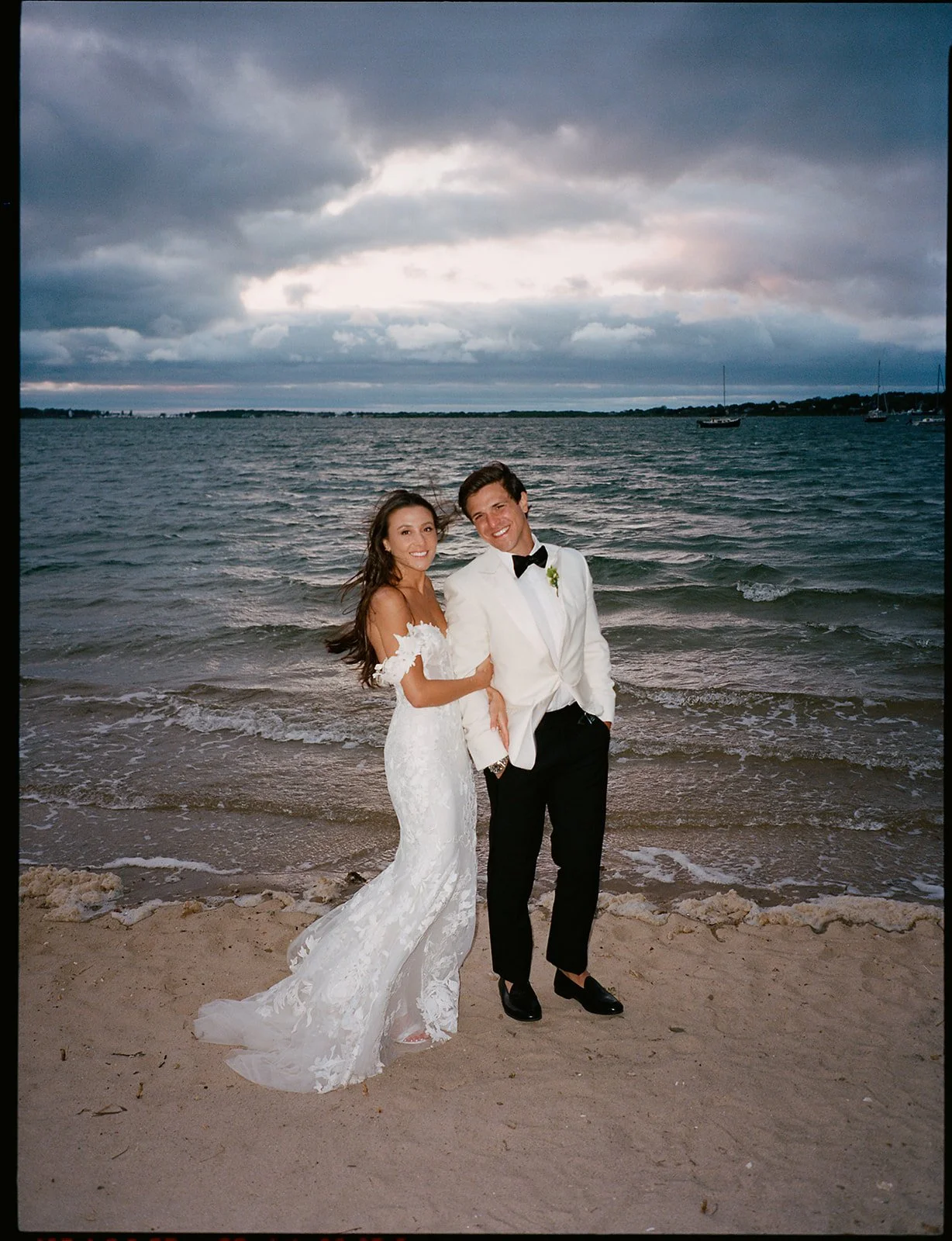 crows-nest-wedding-montauk-bride-groom-on-beach (Copy)