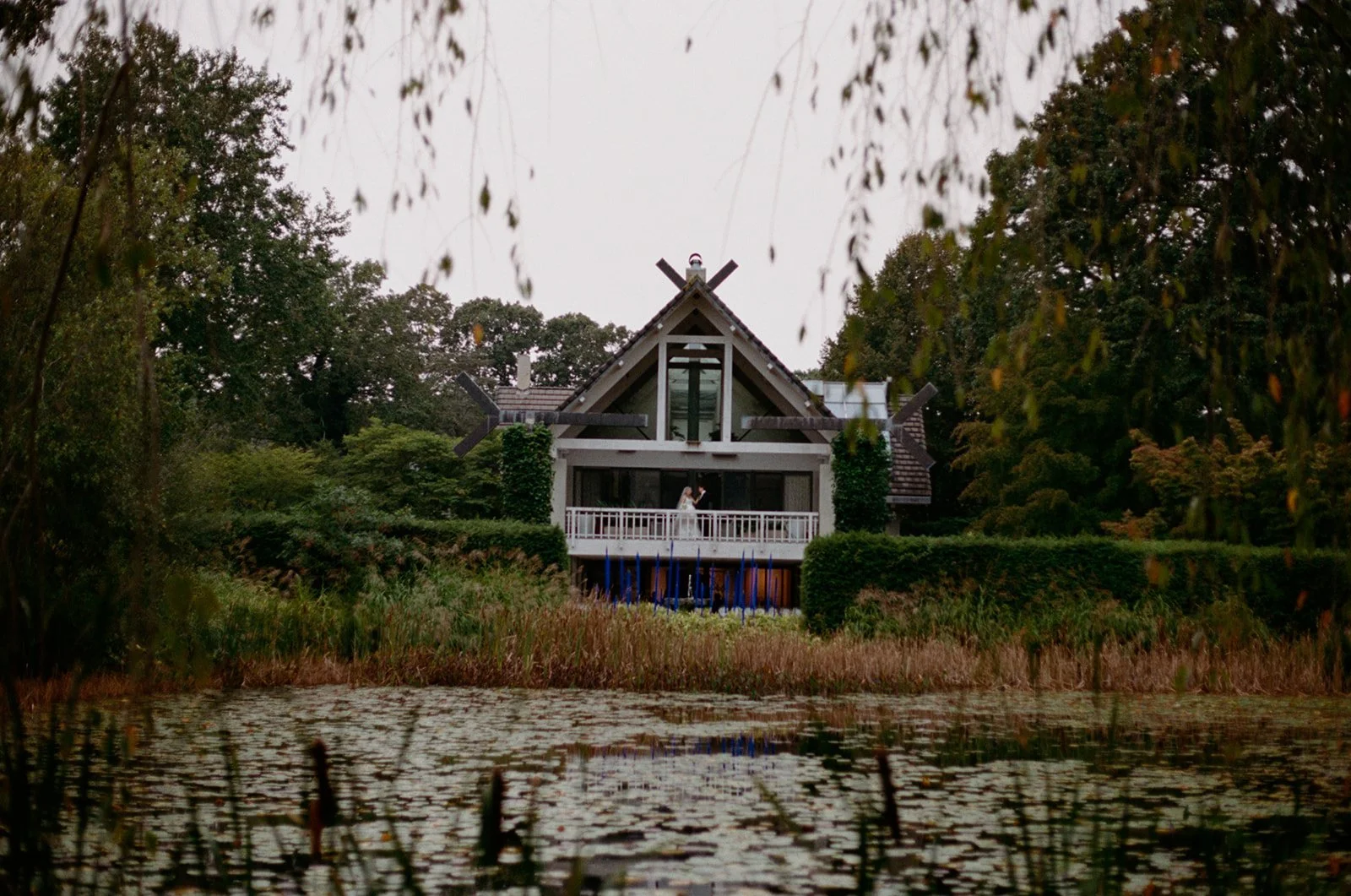 longhouse-reserve-wedding-house-across-pond-31.jpg