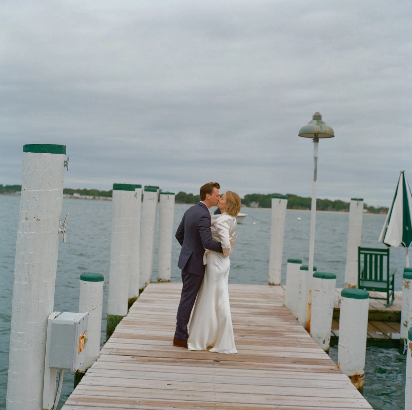 pridwin-hotel-wedding-dock-kiss-lamp-57.jpg