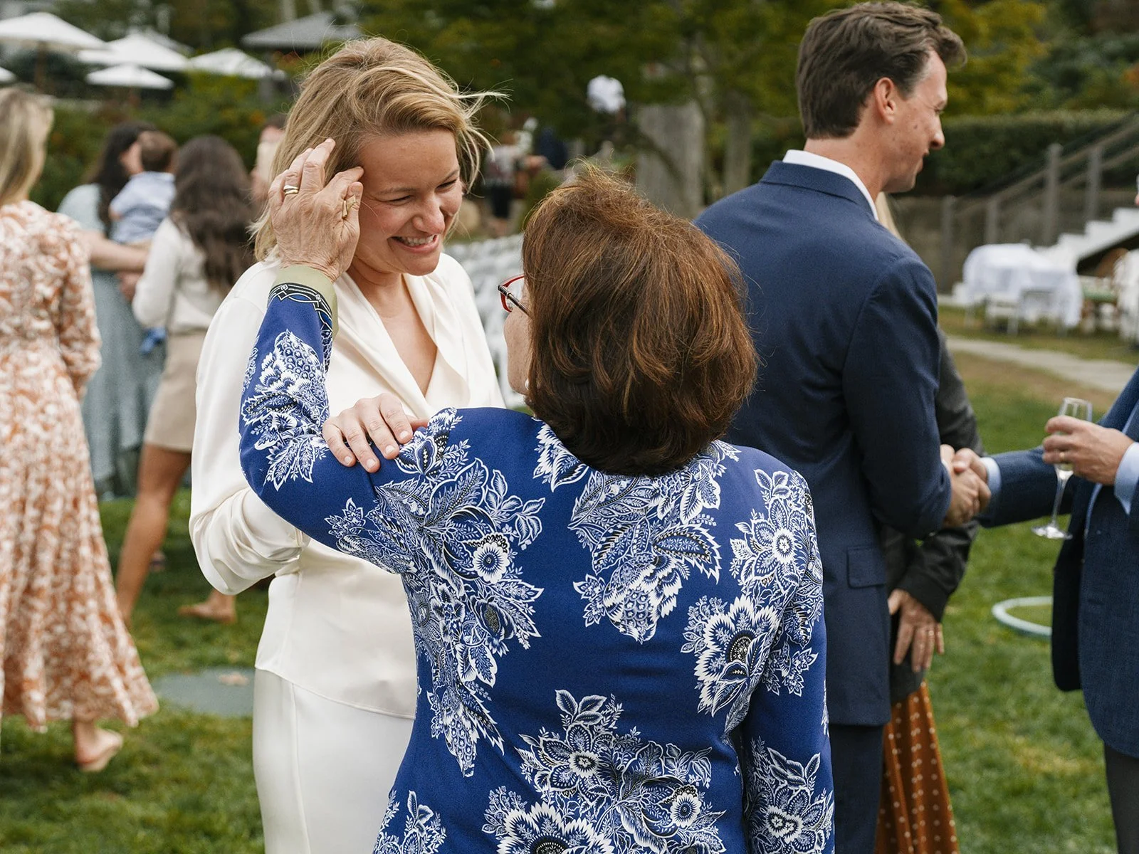 pridwin-hotel-wedding-bride-greeting-guests-60.jpg