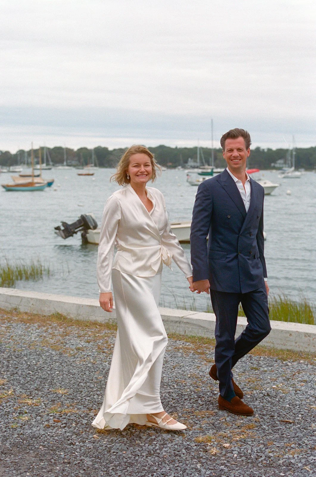 pridwin-hotel-wedding-walking-harbor-gravel-11.jpg