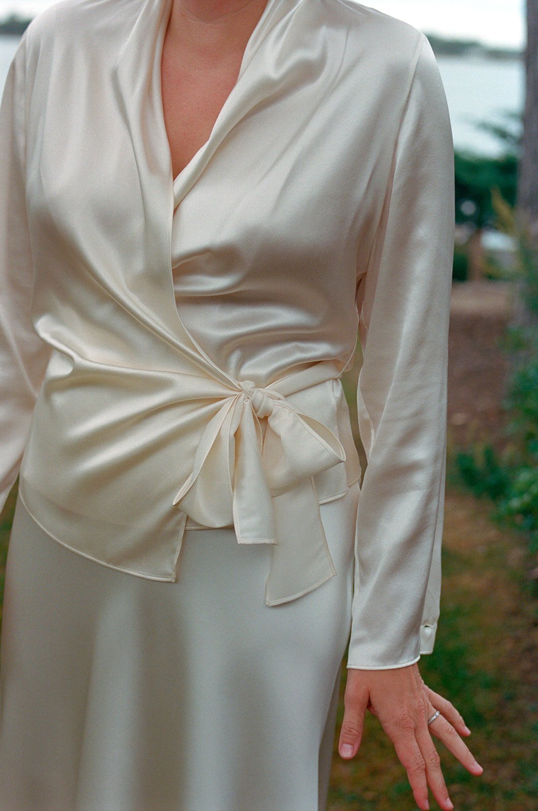 pridwin-hotel-wedding-bride-satin-detail-04.jpg