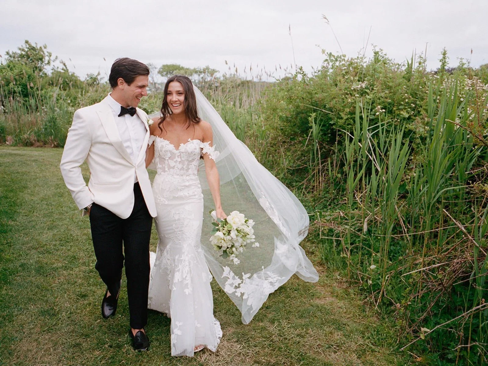 A Windswept Romance: Danielle &amp; Michael’s Crow’s Nest Wedding in Montauk