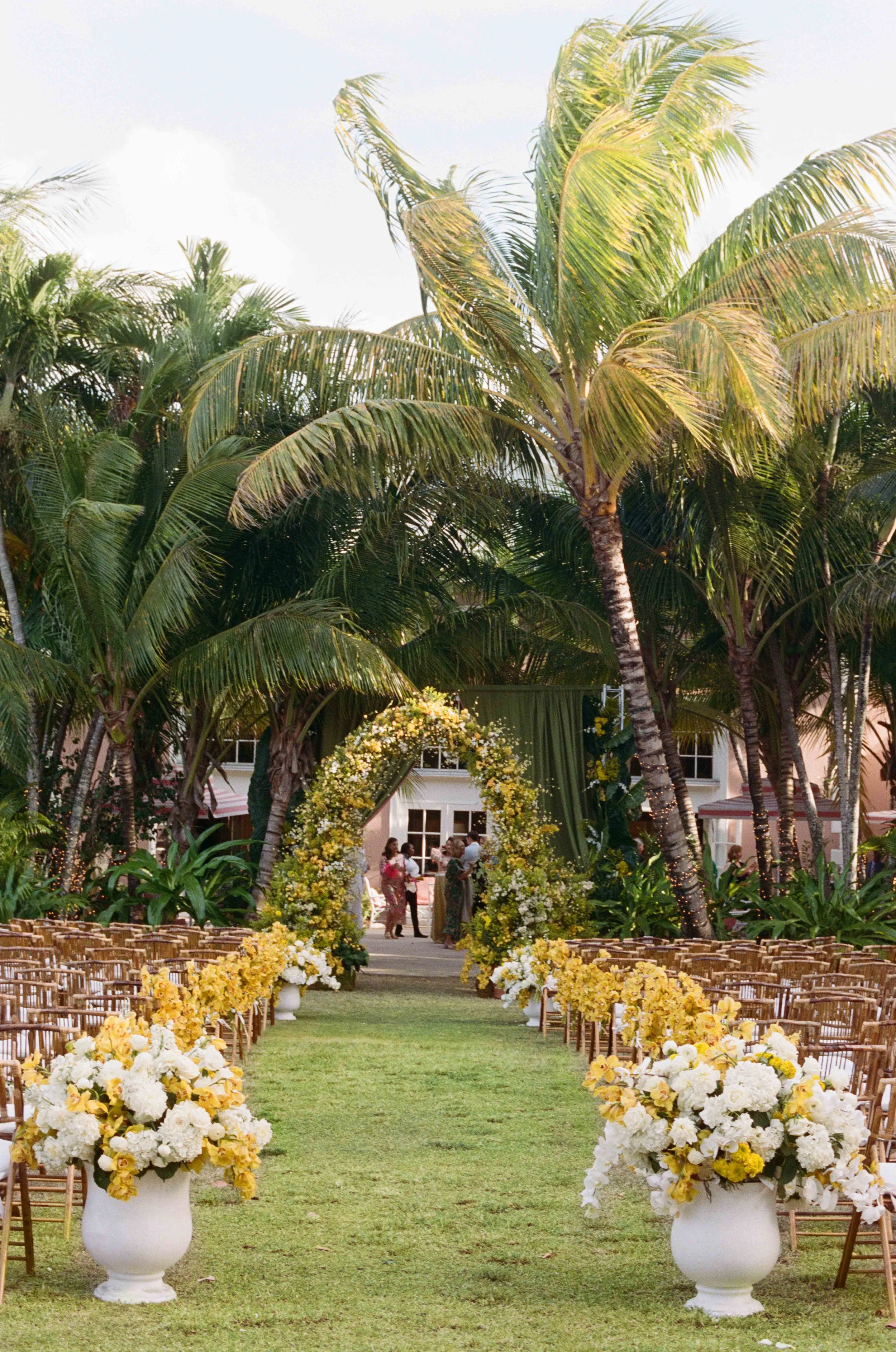 208-lyford-cay-club-wedding-ceremony-bahamas-by-trent-bailey-nyc-wedding-photographer.JPG