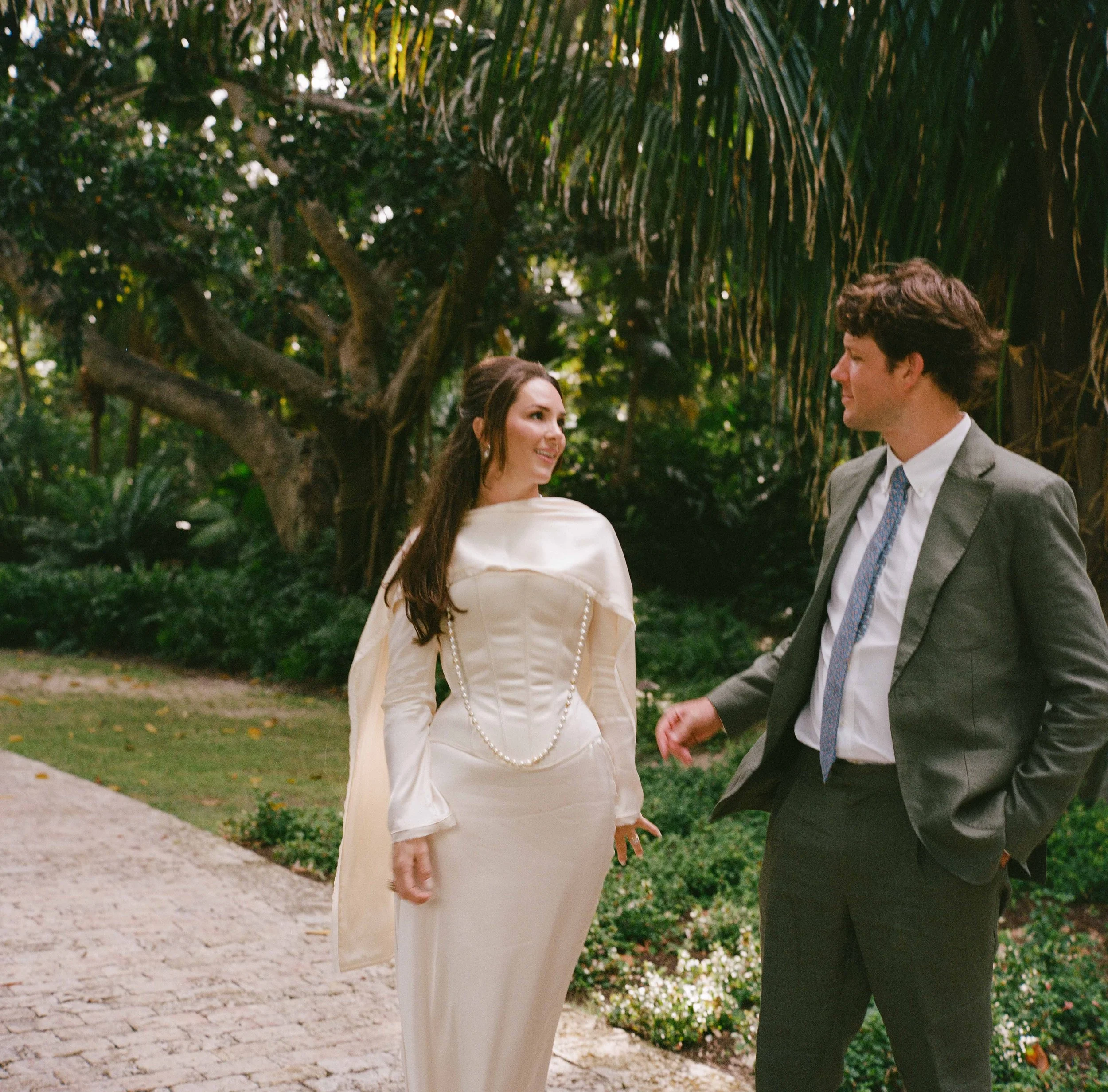 006-lyford-cay-club-wedding-rehearsal-dinner-bahamas-by-trent-bailey-nyc-wedding-photographer.JPG
