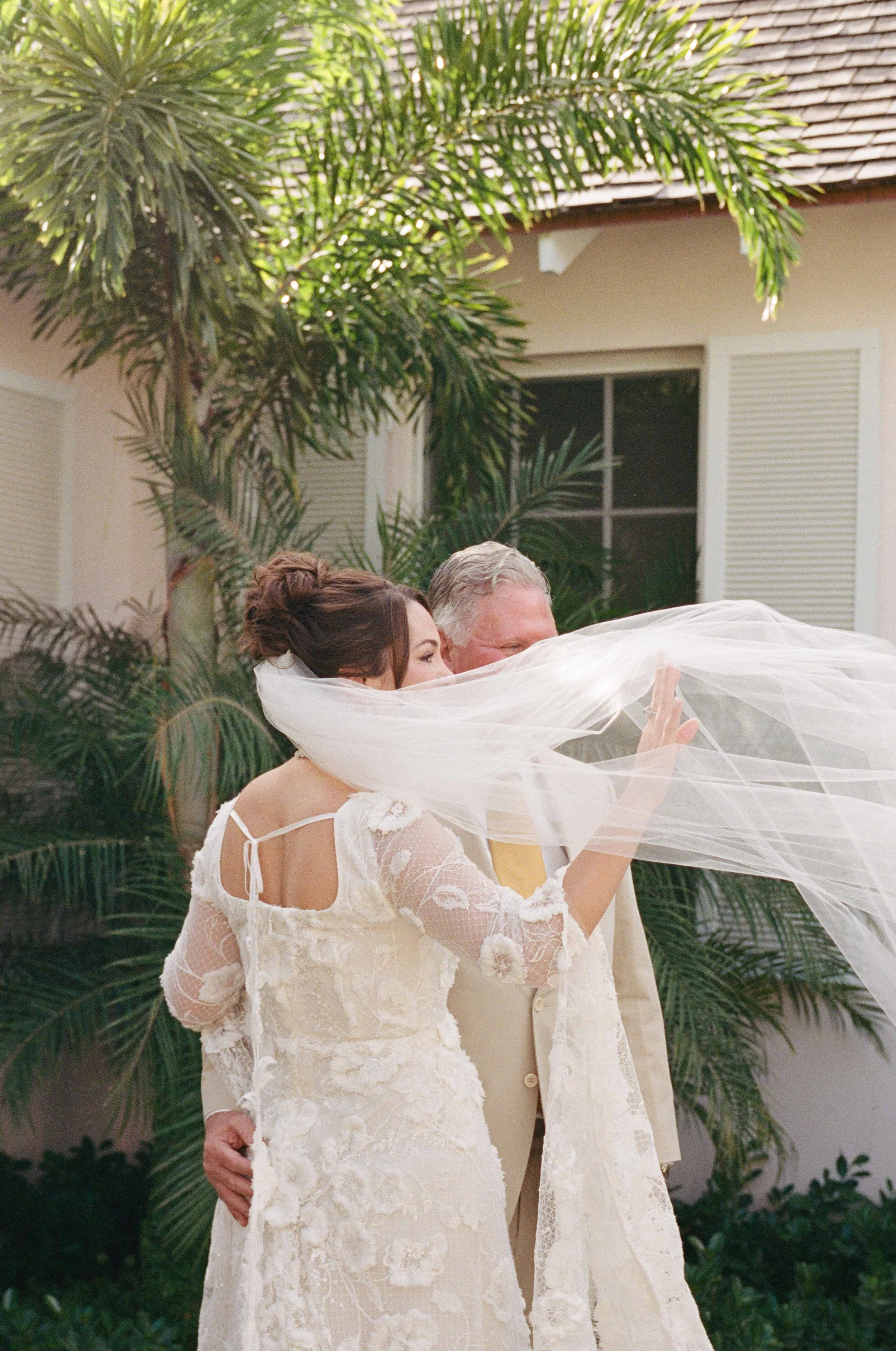152-lyford-cay-club-wedding-bride-getting-ready-bahamas-by-trent-bailey-nyc-wedding-photographer.JPG