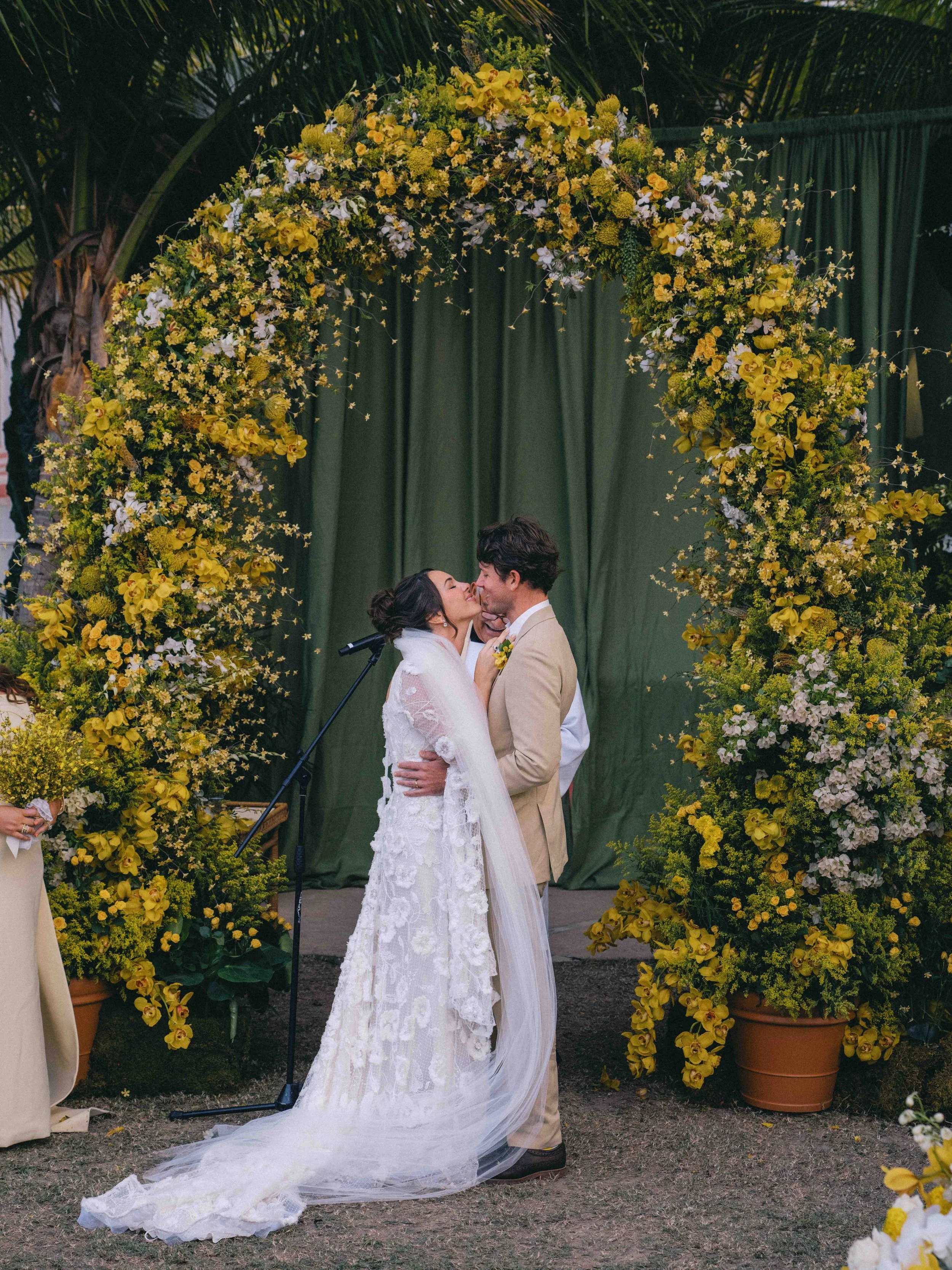300-lyford-cay-club-wedding-ceremony-bahamas-by-trent-bailey-nyc-wedding-photographer.JPG