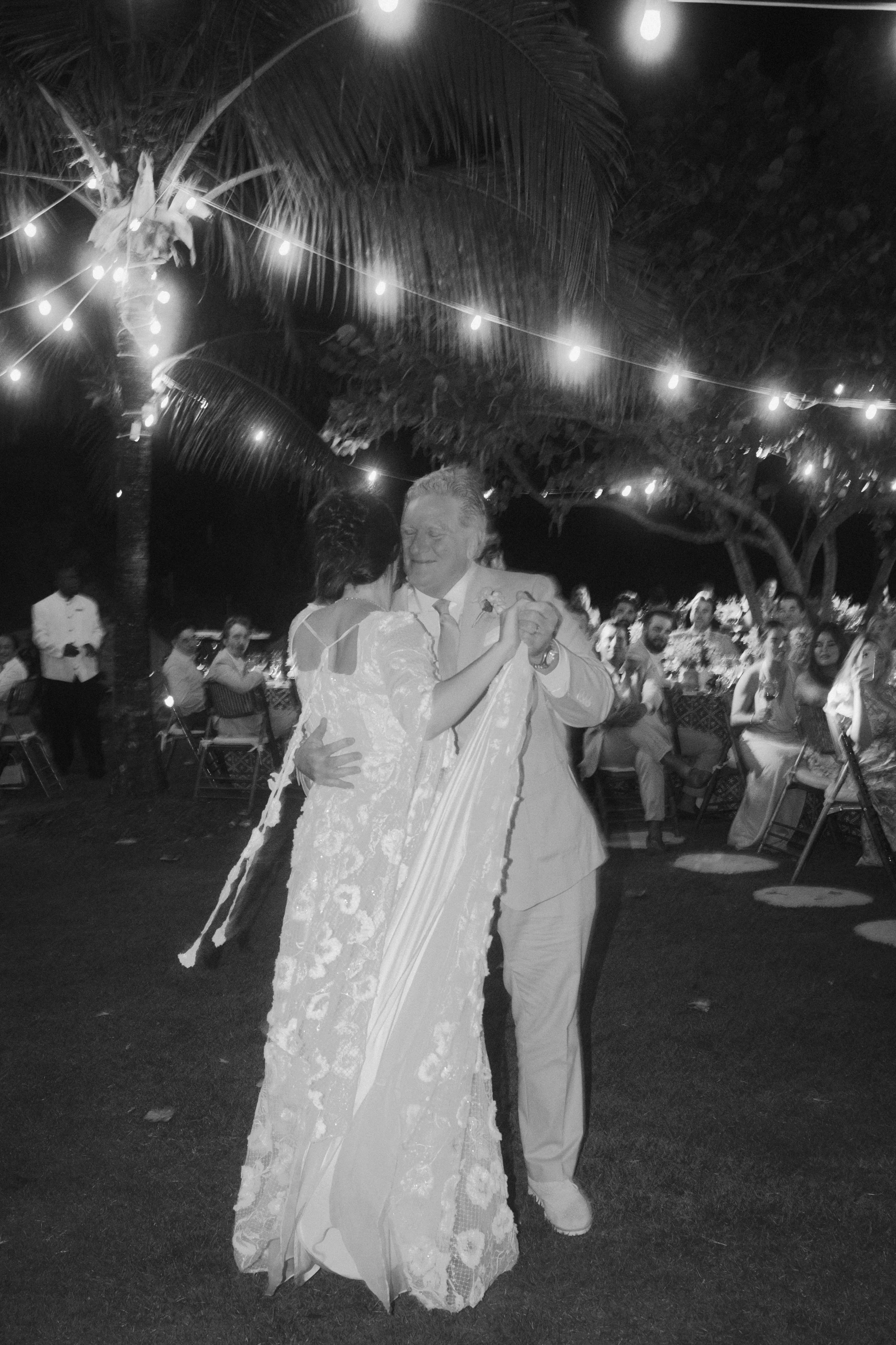 483-lyford-cay-club-wedding-reception-bahamas-by-trent-bailey-nyc-wedding-photographer.JPG
