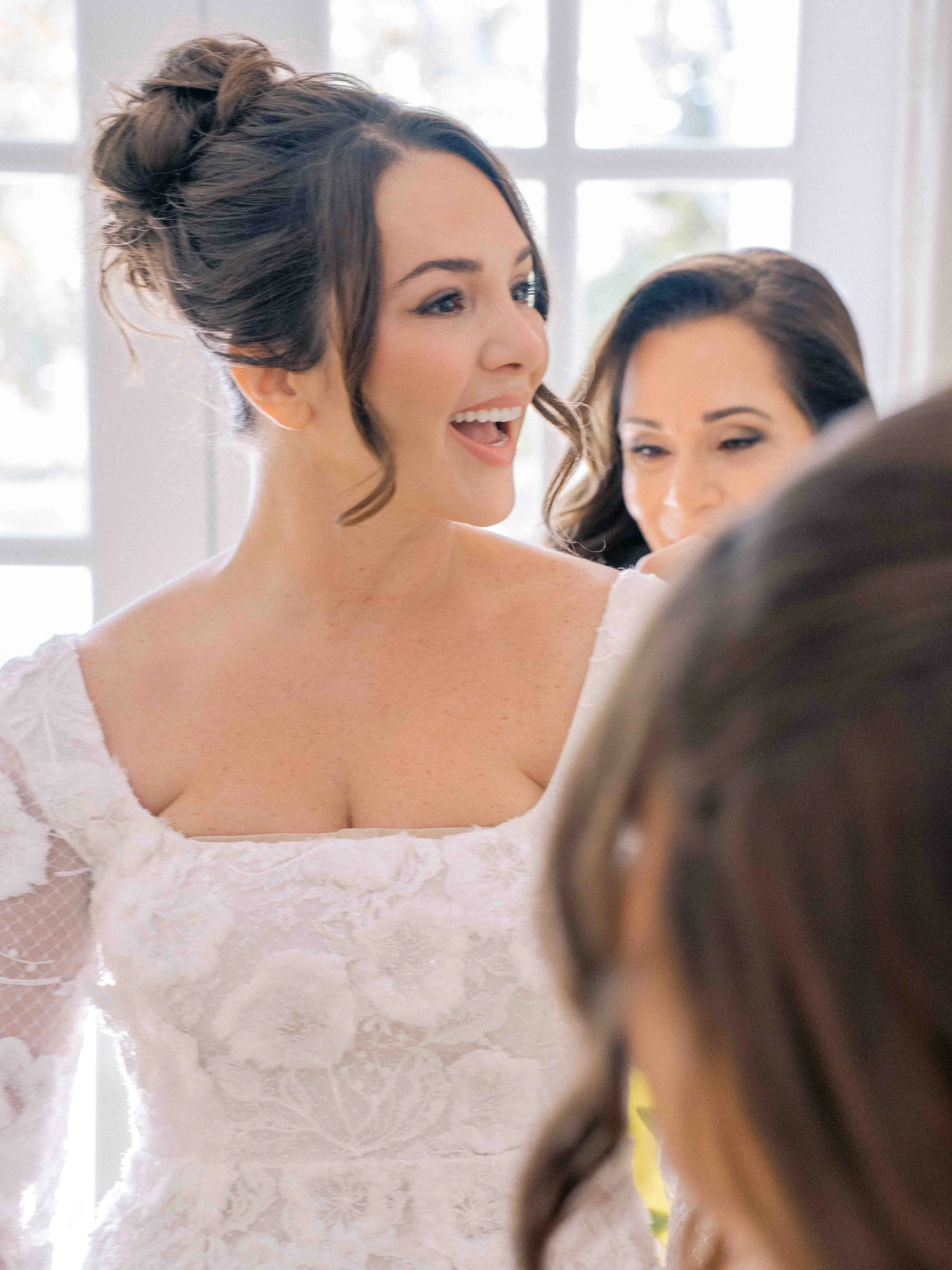 129-lyford-cay-club-wedding-bride-getting-ready-bahamas-by-trent-bailey-nyc-wedding-photographer.JPG