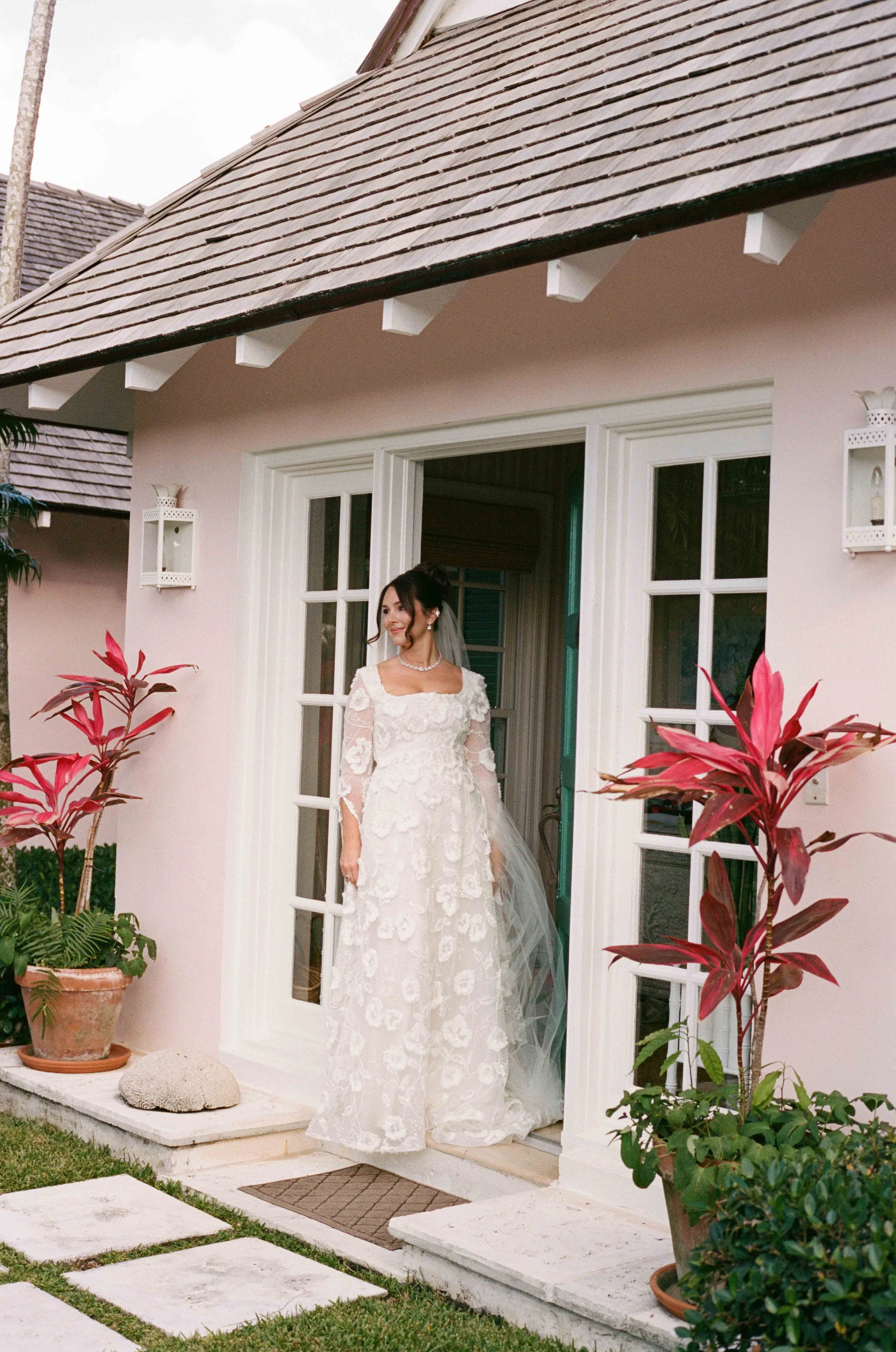 181-lyford-cay-club-wedding-bridal-party-bahamas-by-trent-bailey-nyc-wedding-photographer.JPG