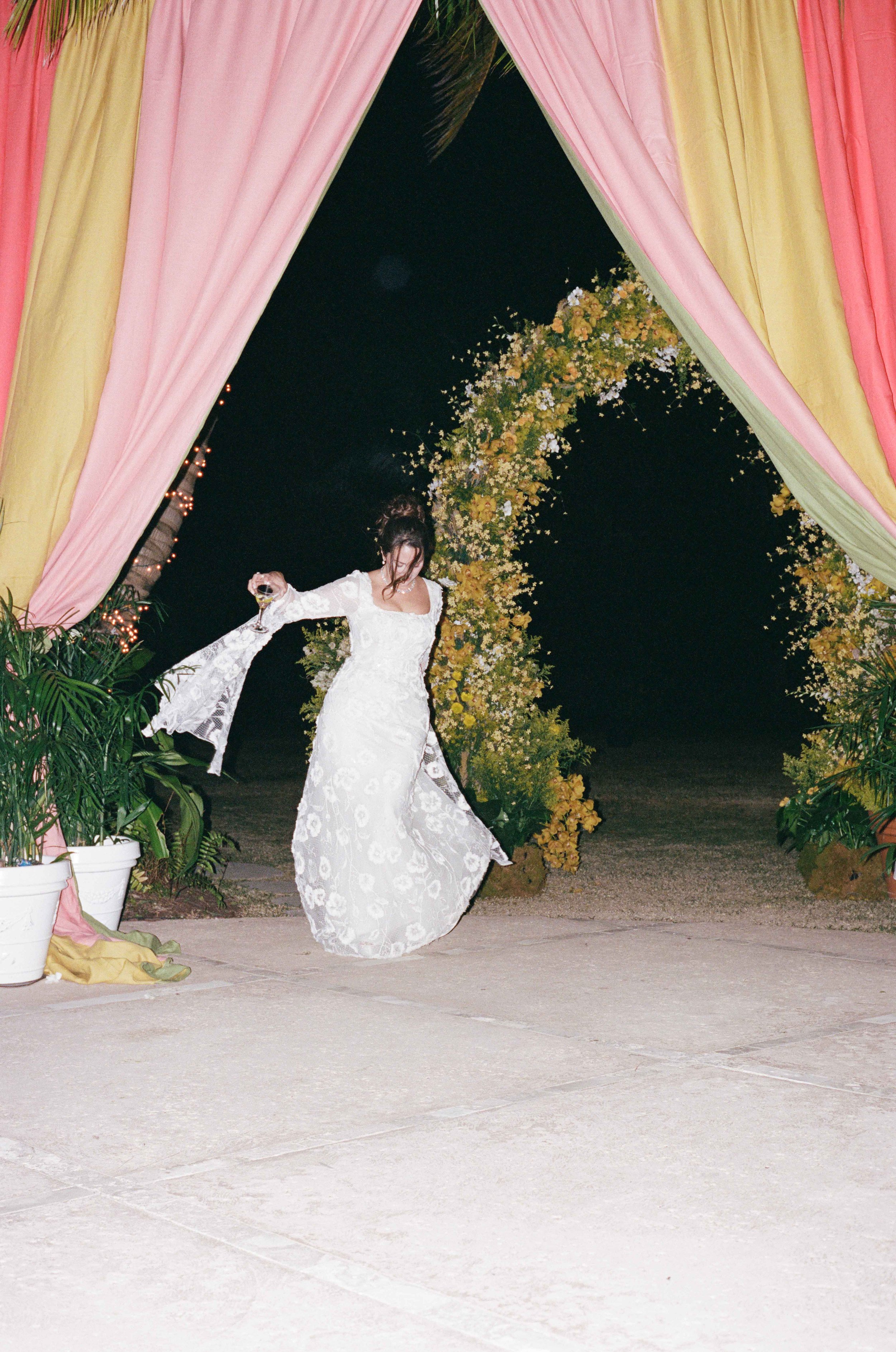 467-lyford-cay-club-wedding-reception-bahamas-by-trent-bailey-nyc-wedding-photographer.JPG