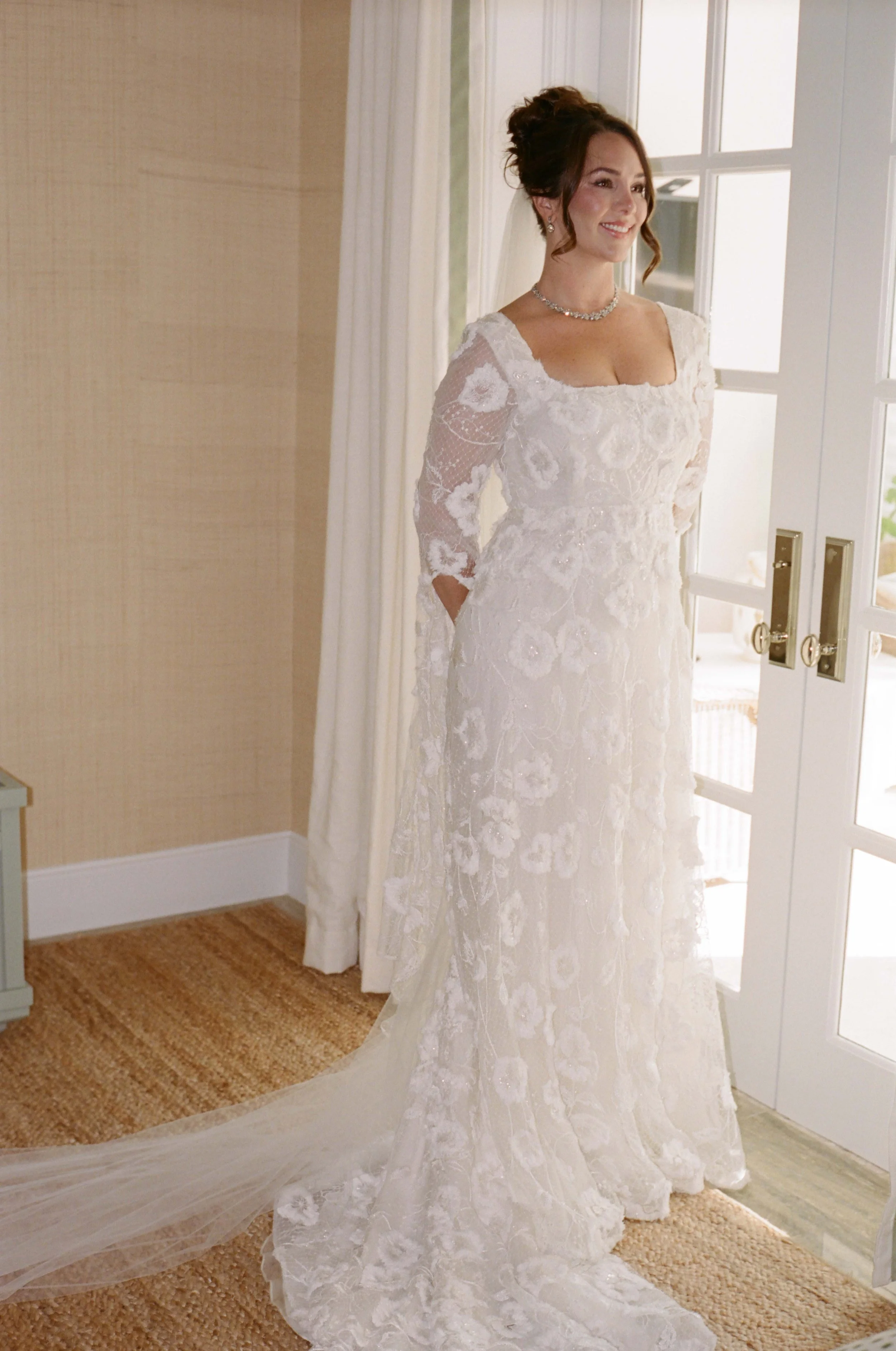 109-lyford-cay-club-wedding-bride-getting-ready-bahamas-by-trent-bailey-nyc-wedding-photographer.JPG