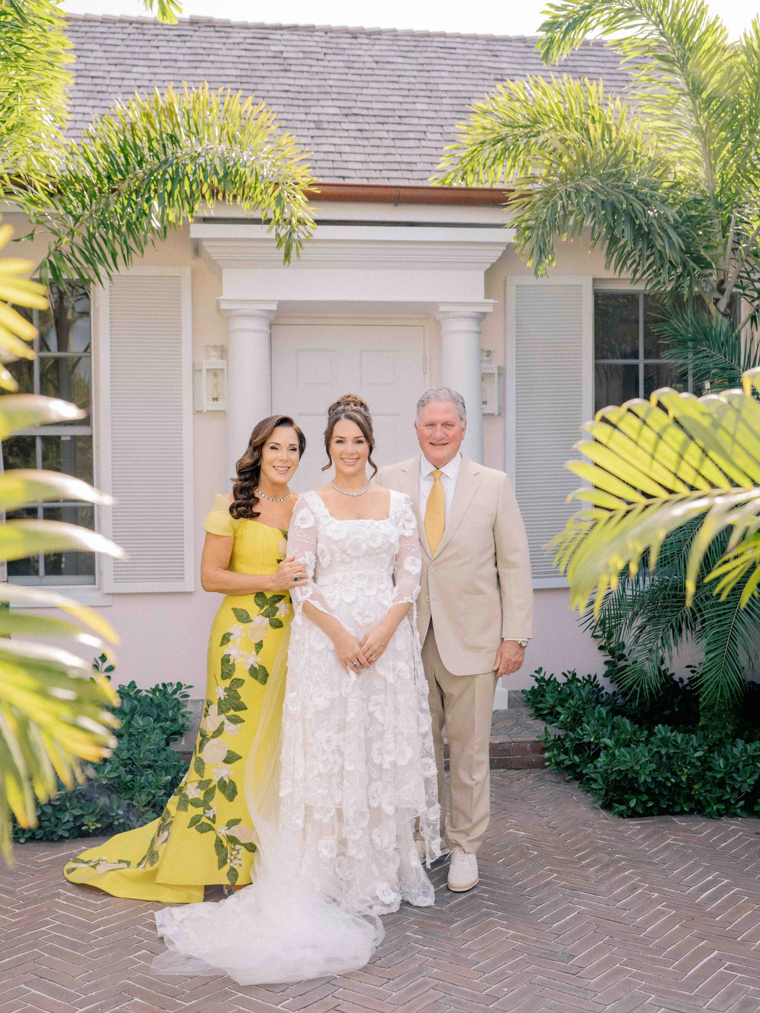 162-lyford-cay-club-wedding-bride-getting-ready-bahamas-by-trent-bailey-nyc-wedding-photographer.JPG