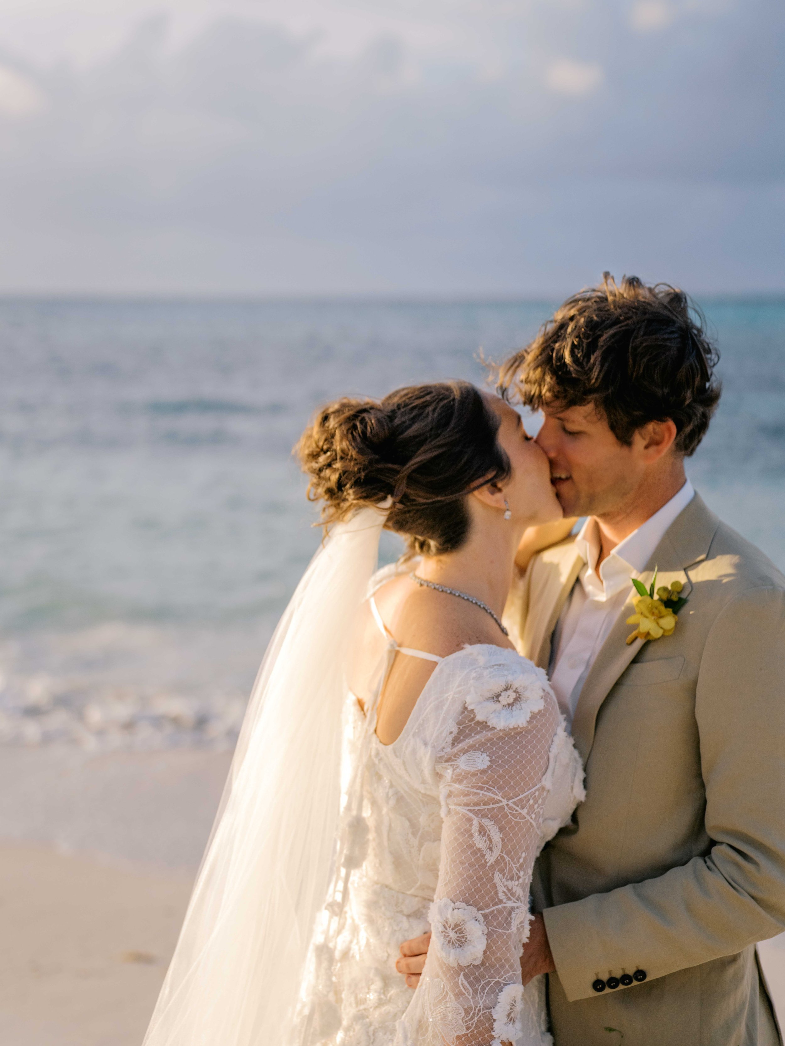 361-lyford-cay-club-wedding-couples-beach-portraits-bahamas-by-trent-bailey-nyc-wedding-photographer.JPG