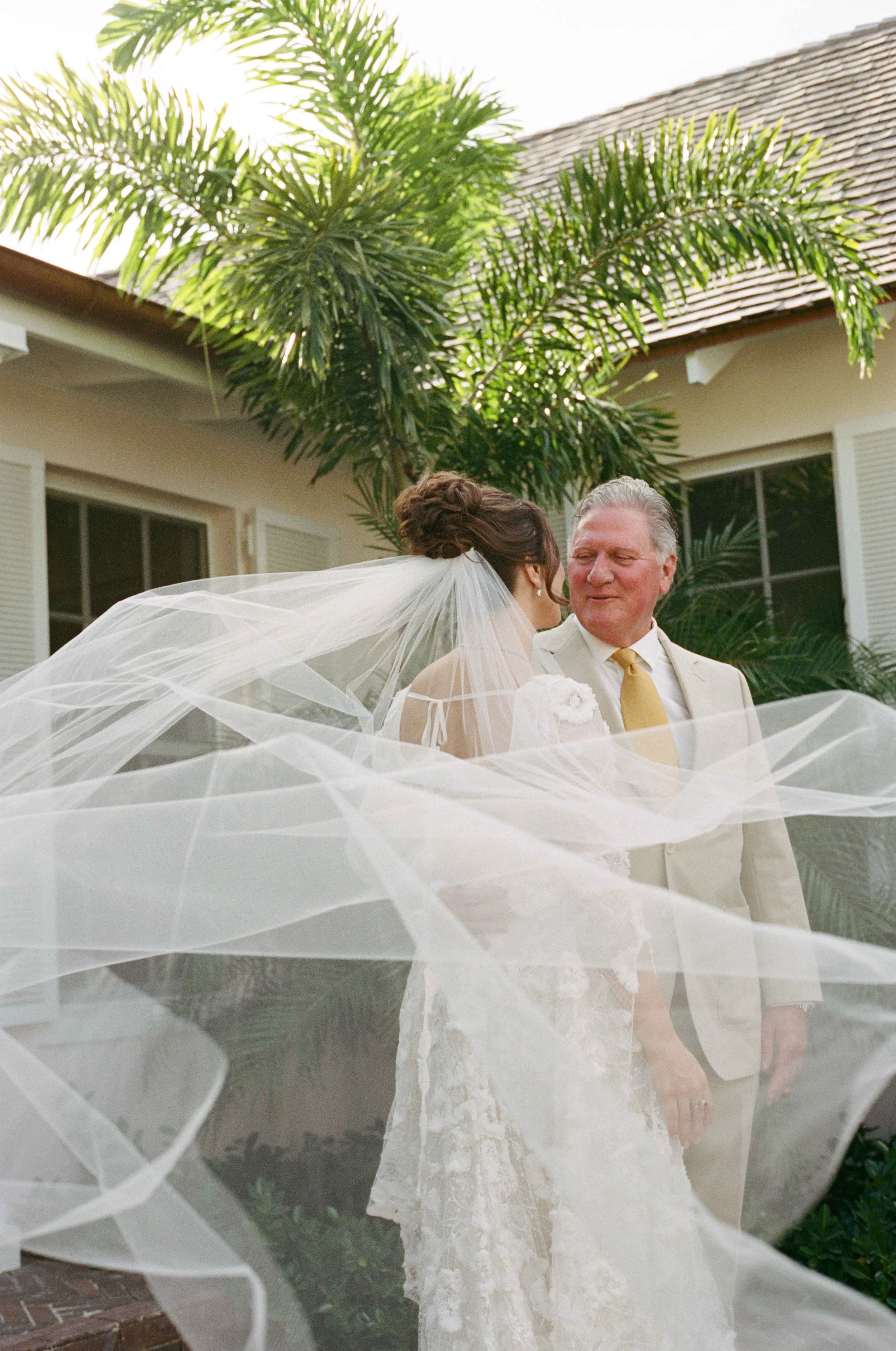 154-lyford-cay-club-wedding-bride-getting-ready-bahamas-by-trent-bailey-nyc-wedding-photographer.JPG