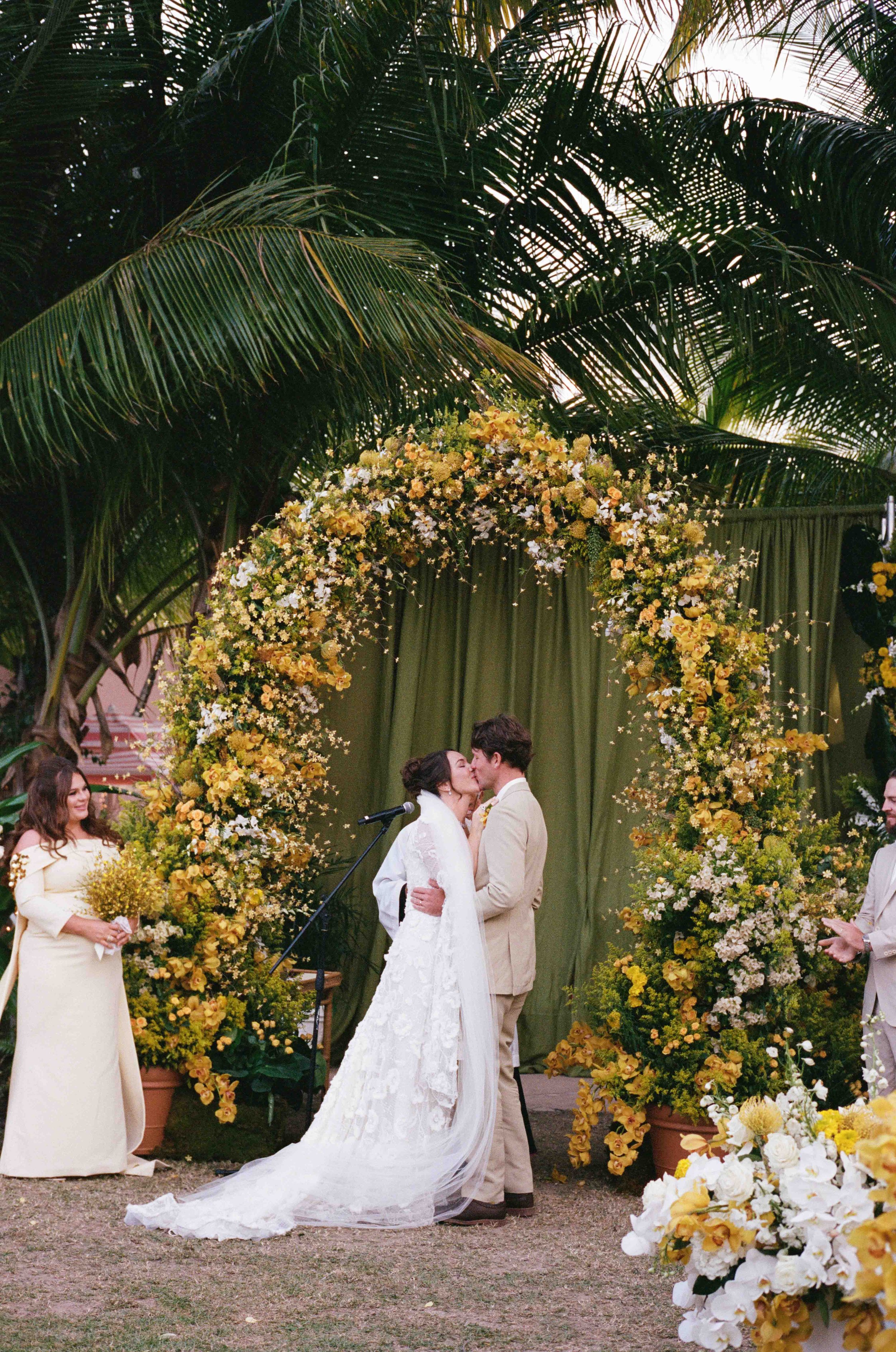 324-lyford-cay-club-wedding-ceremony-bahamas-by-trent-bailey-nyc-wedding-photographer.JPG
