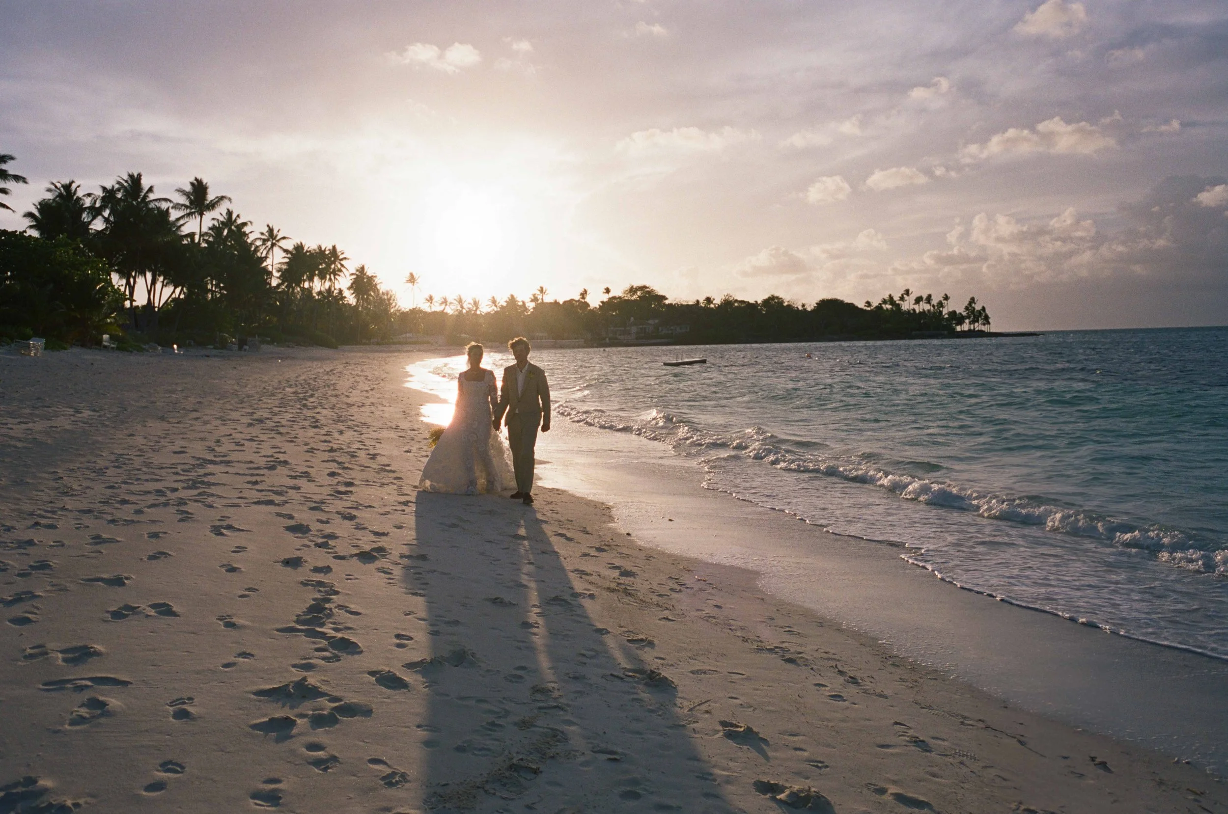 349-lyford-cay-club-wedding-couples-beach-portraits-bahamas-by-trent-bailey-nyc-wedding-photographer.JPG