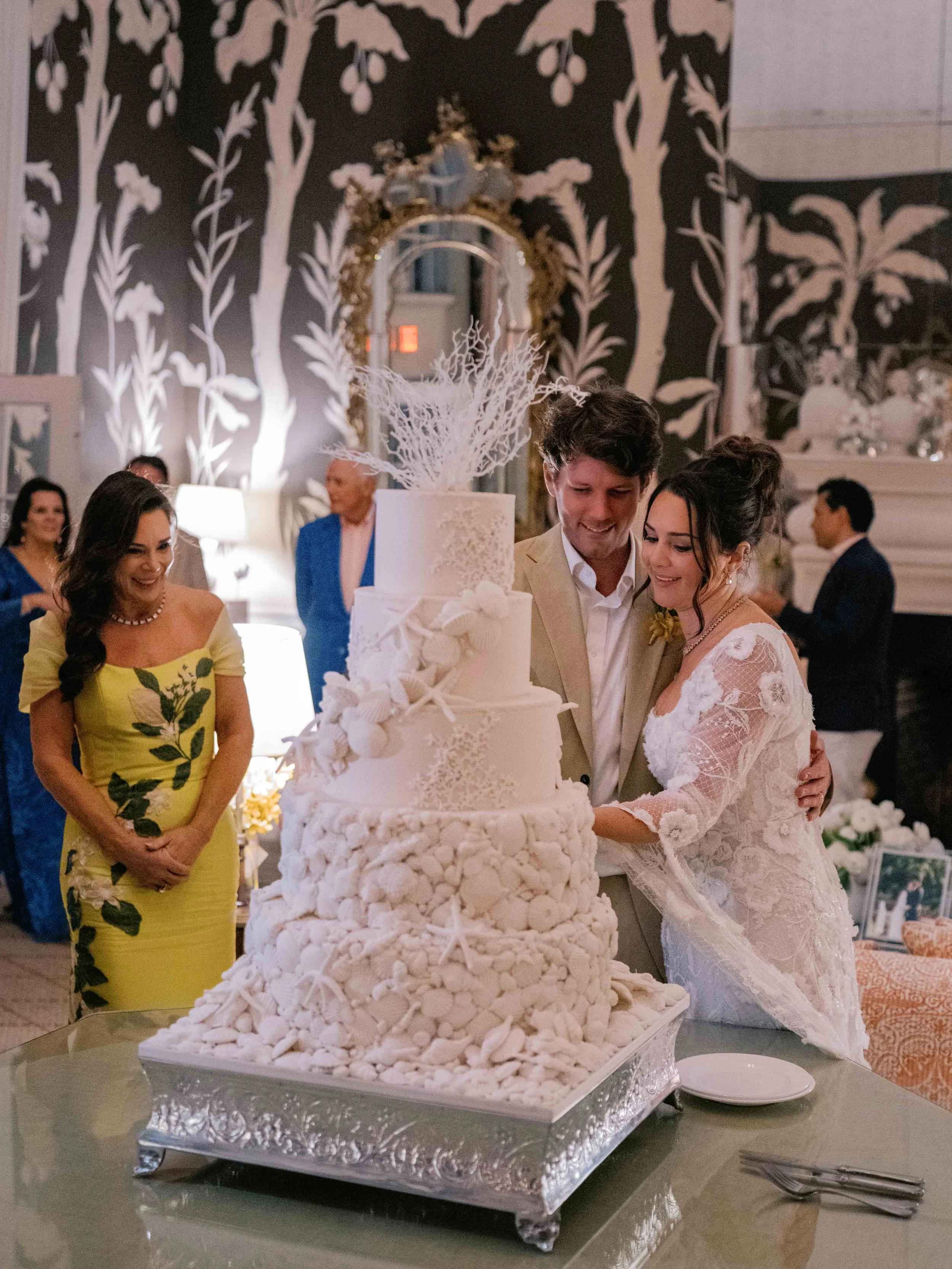 510-lyford-cay-club-wedding-reception-bahamas-by-trent-bailey-nyc-wedding-photographer.JPG