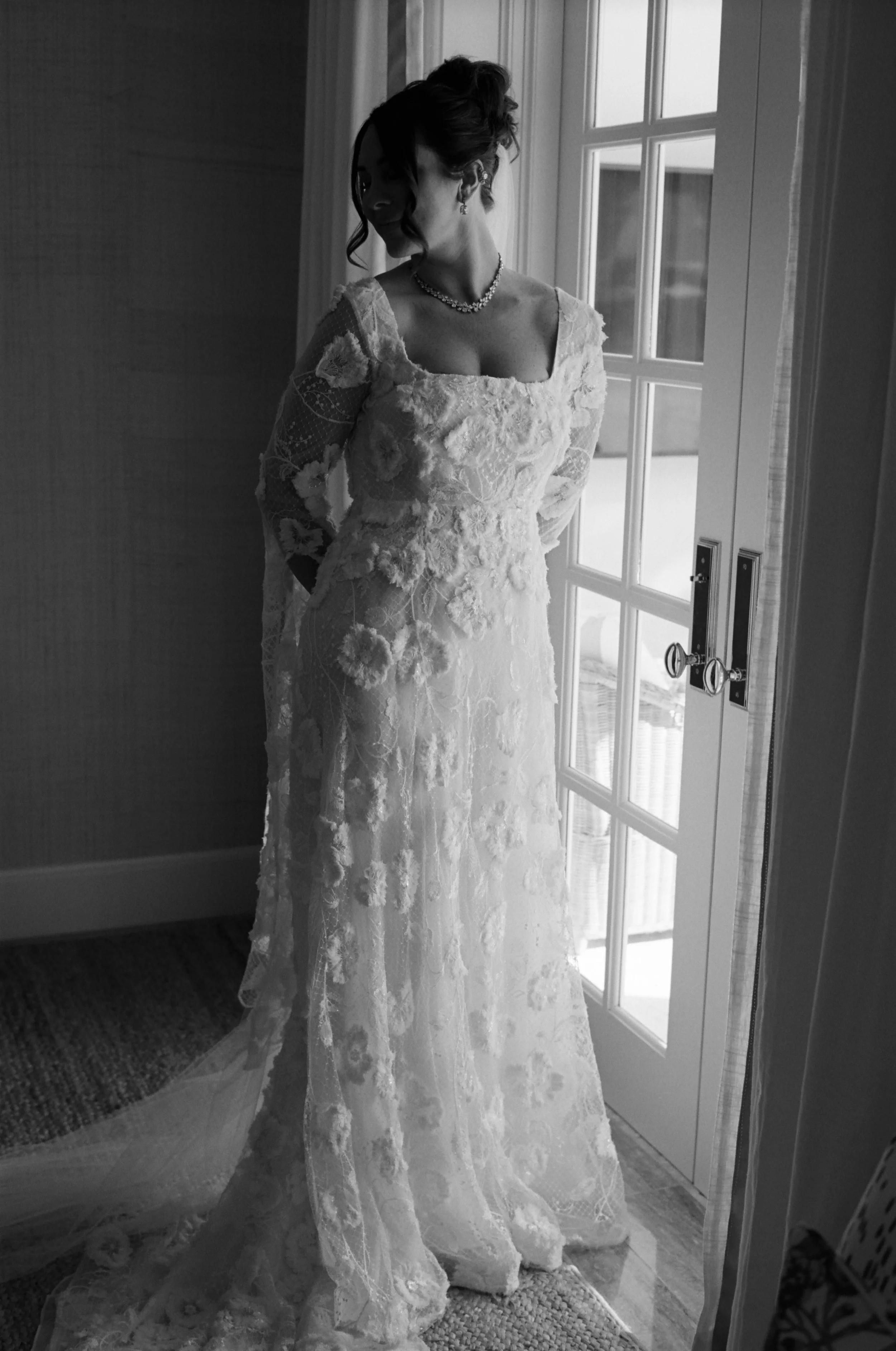 108-lyford-cay-club-wedding-bride-getting-ready-bahamas-by-trent-bailey-nyc-wedding-photographer.JPG