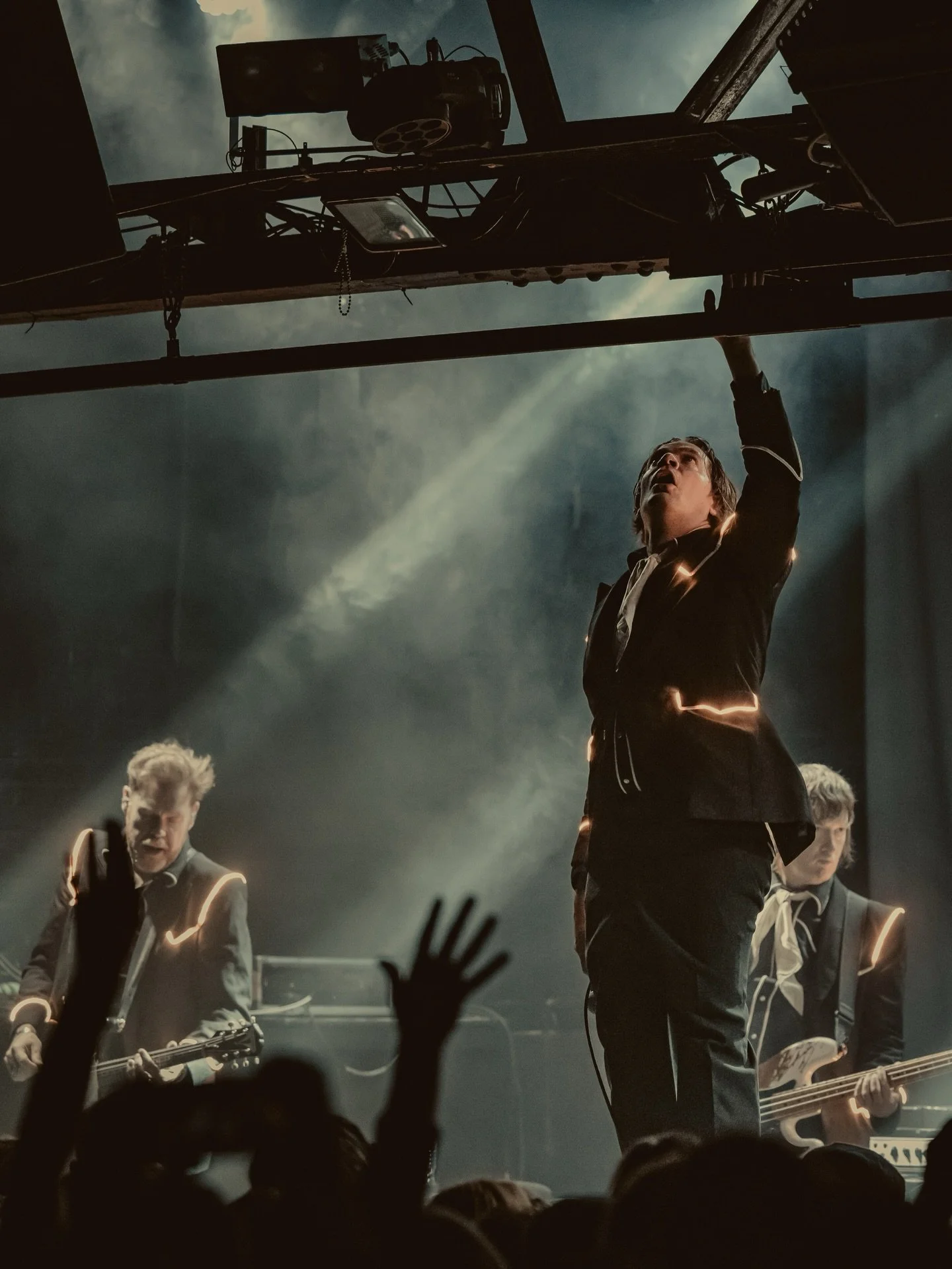 Been to @toadsplace more times than I can count, but I don&rsquo;t think I&rsquo;ve ever heard a crowd sing louder, or bring that much pure, positive energy, than they did for @thehives !

[ captured for @rokkr.press ]