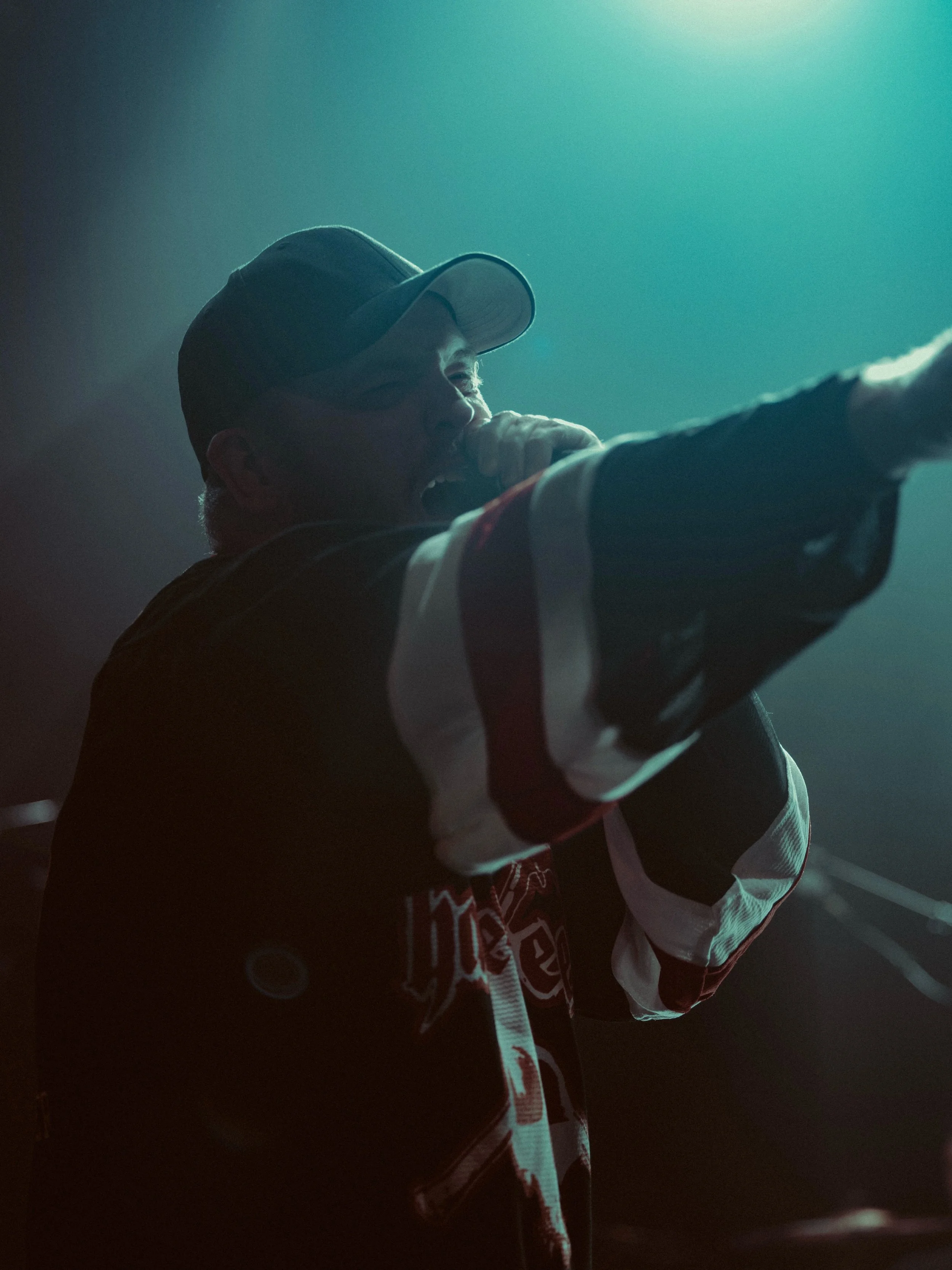 @hatebreedofficial brought the final night of the 2026 Summer Slaughter Tour home to Connecticut, taking over @districtmusichall. It had been twenty years since I last saw them take the stage at Ozzfest 2006, long before I ever picked up a camera. An