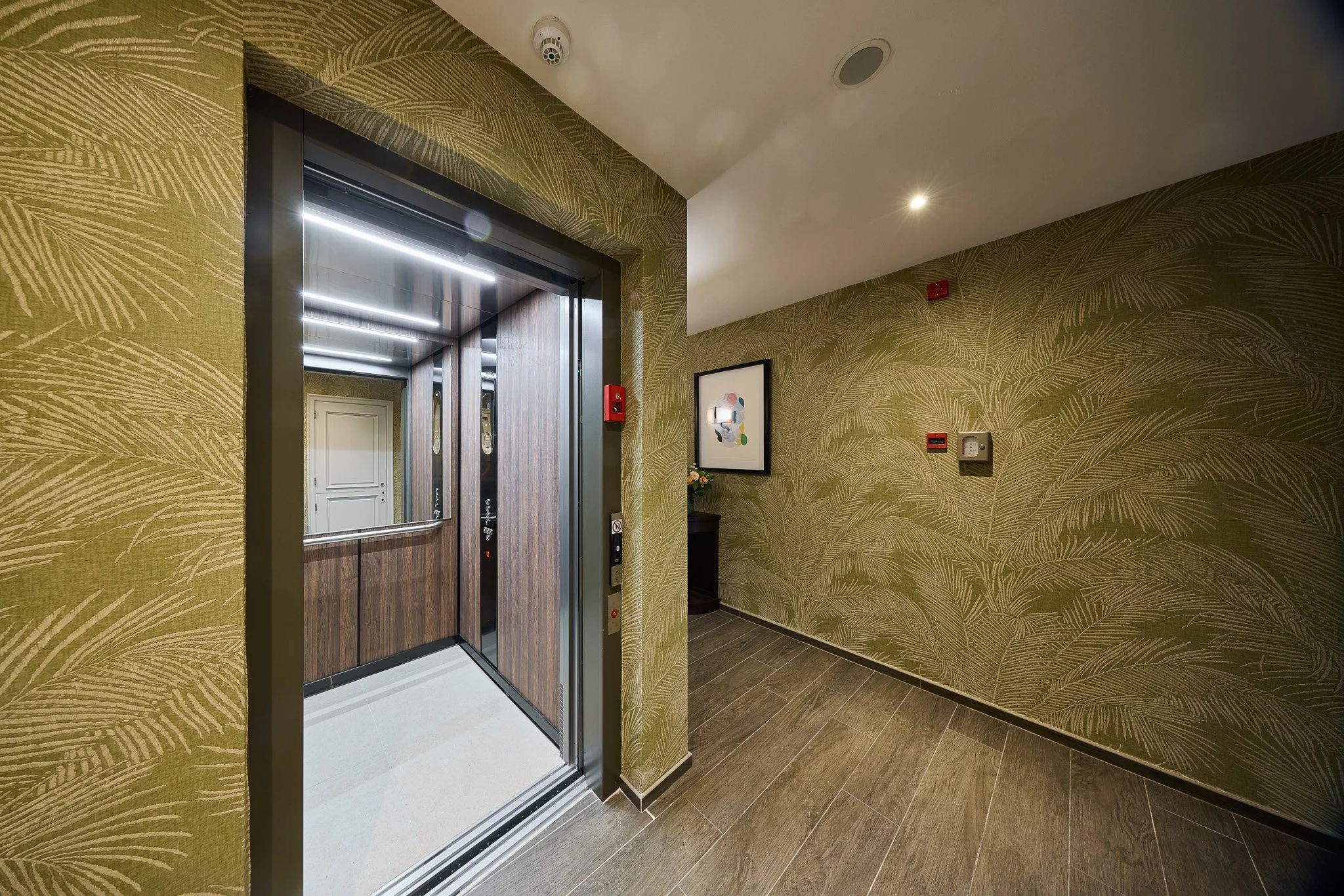 Lift Aragon House.jpg