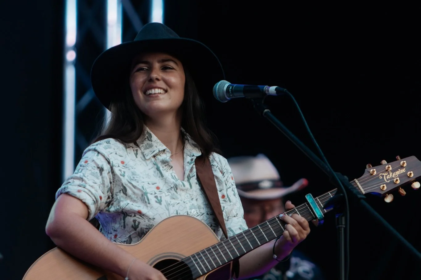 Live Music w Sally Jane