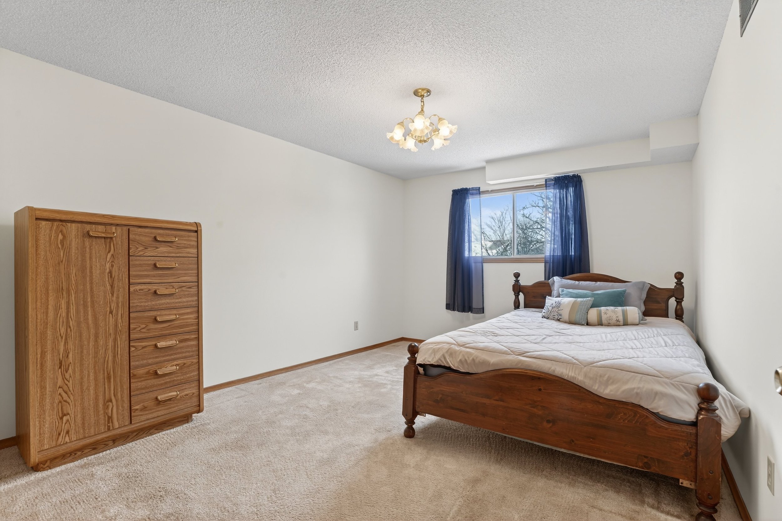 039-49 Century Hill Dr Kitchener 39.jpg