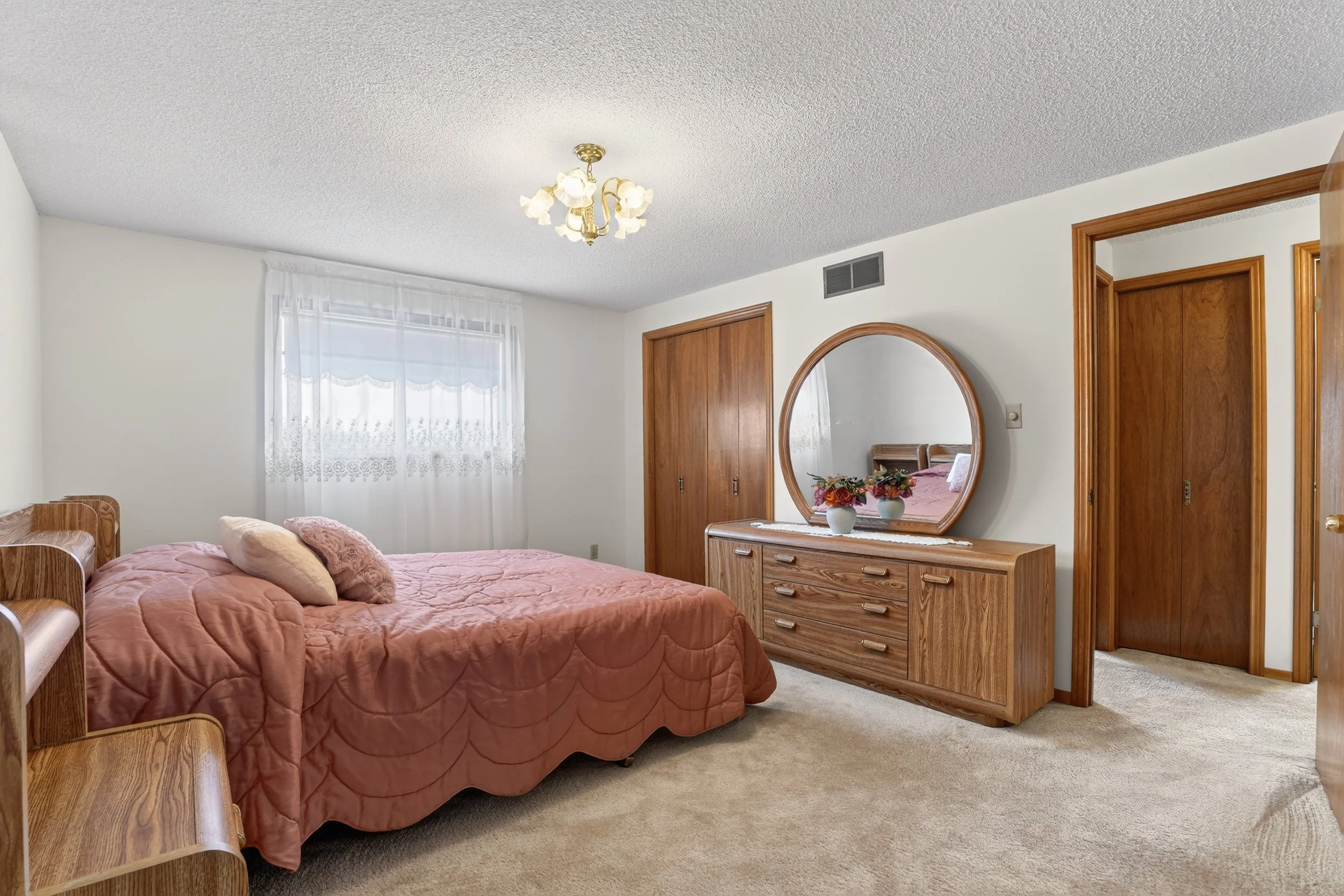 026-49 Century Hill Dr Kitchener 26.jpg