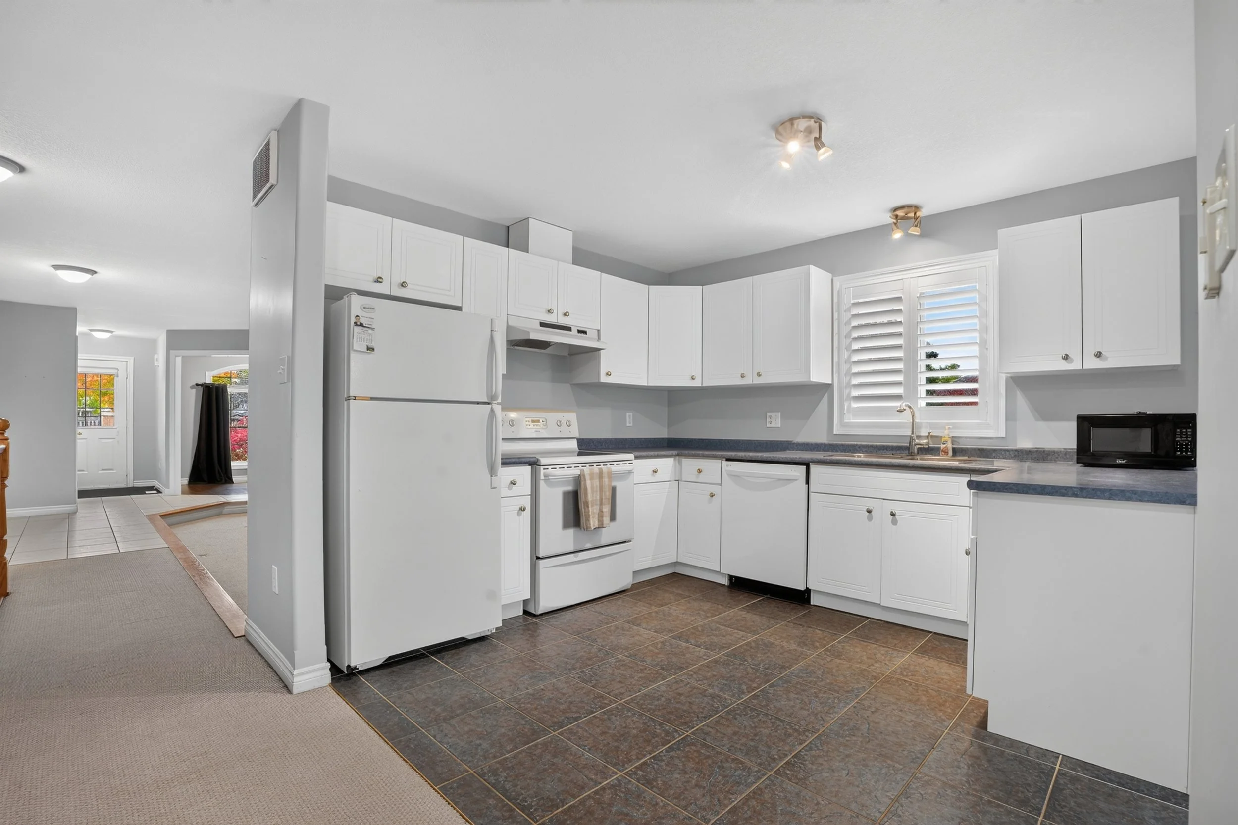 017-10 Pattison Place Fergus17.jpg