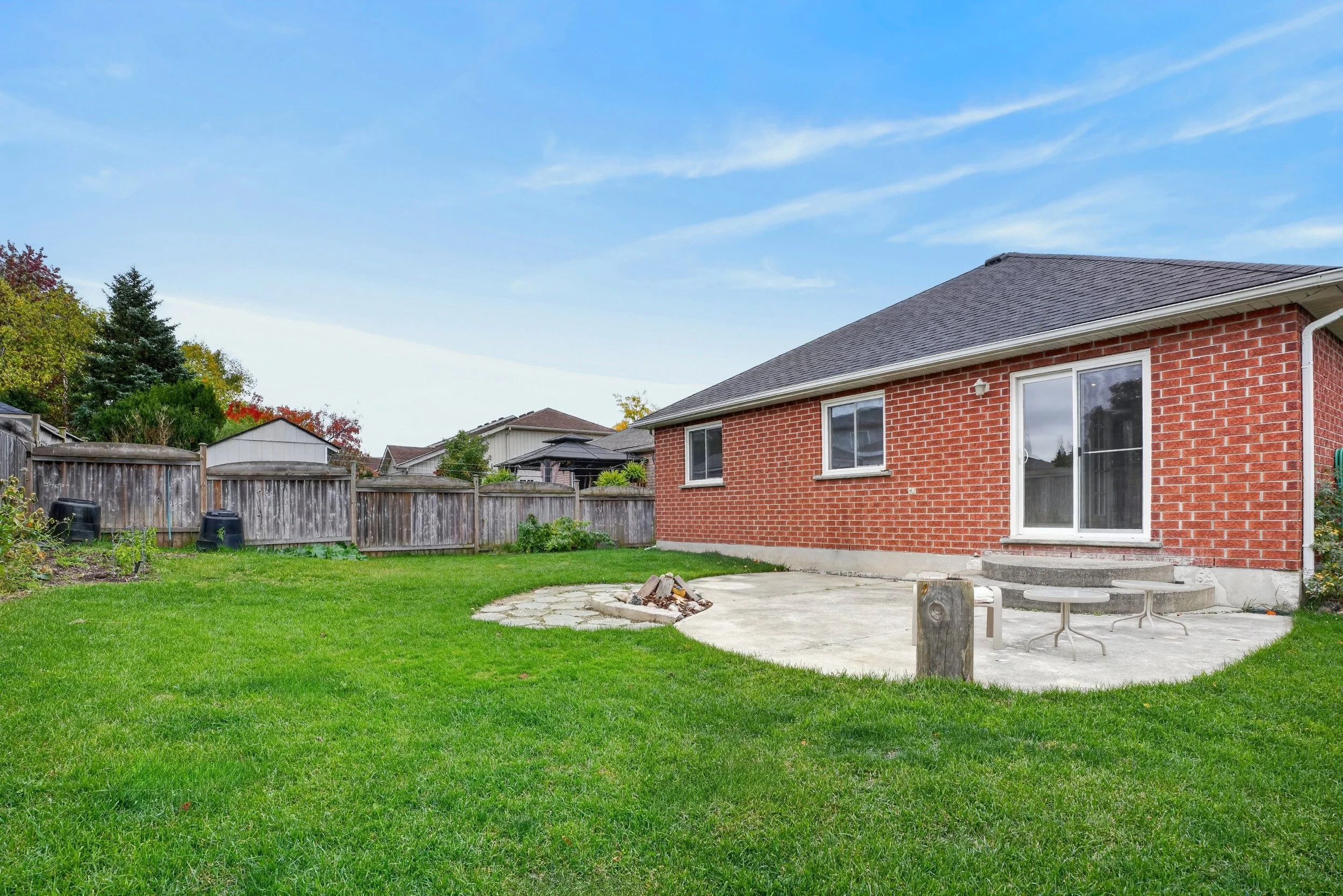055-10 Pattison Place Fergus55.jpg