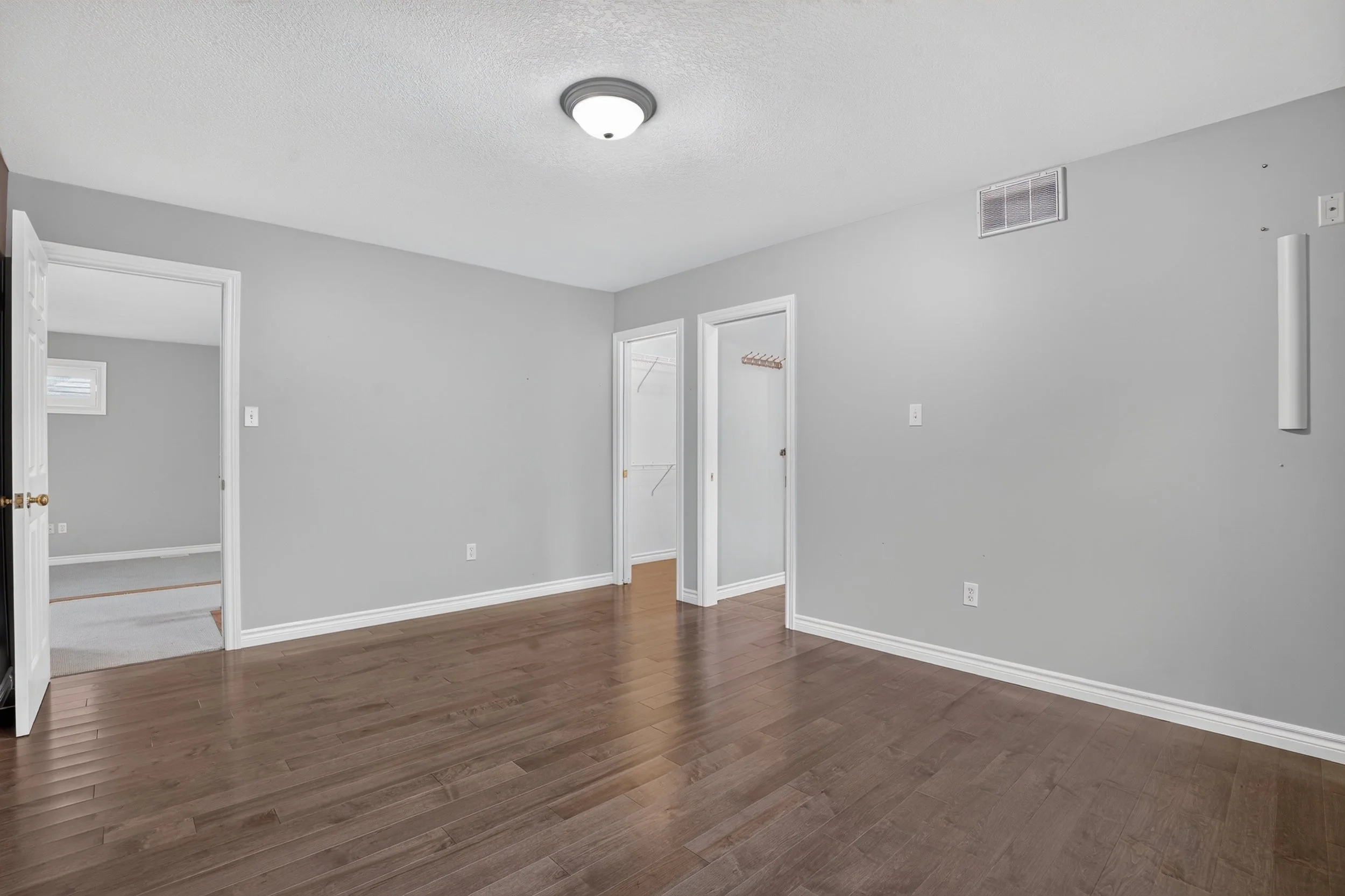 027-10 Pattison Place Fergus27.jpg