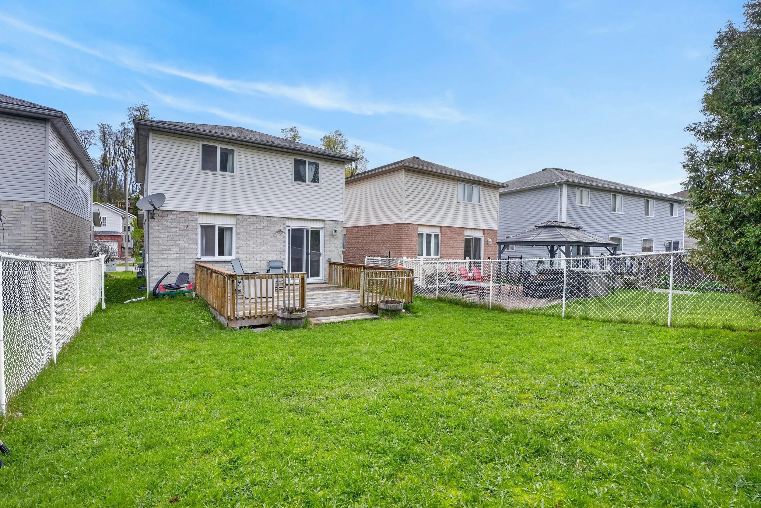 049-331 Keewatin Ave Kitchener 49.jpg