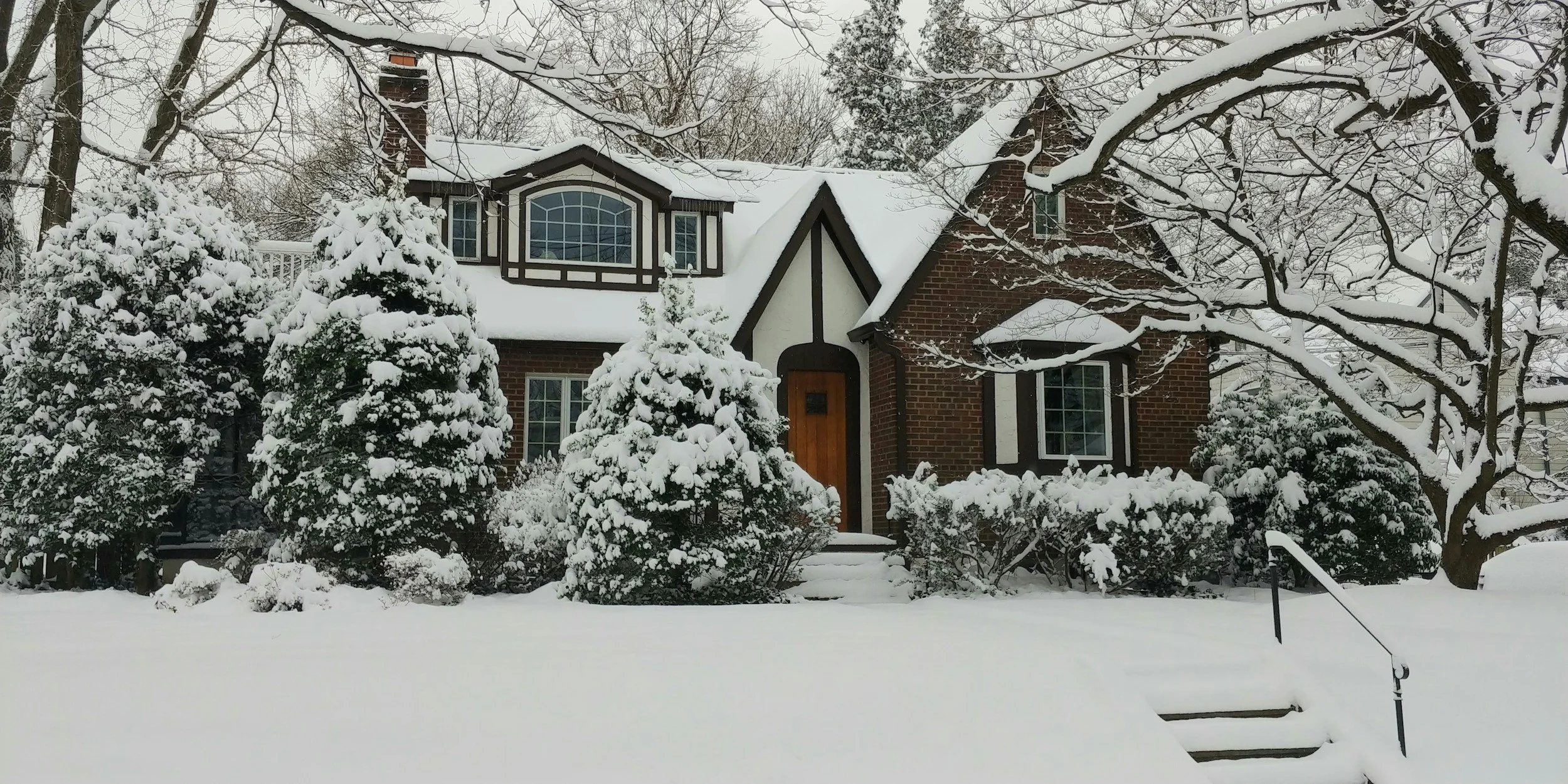 Winter Home Buying in KW: Pros, Cons, and Sneaky Advantages