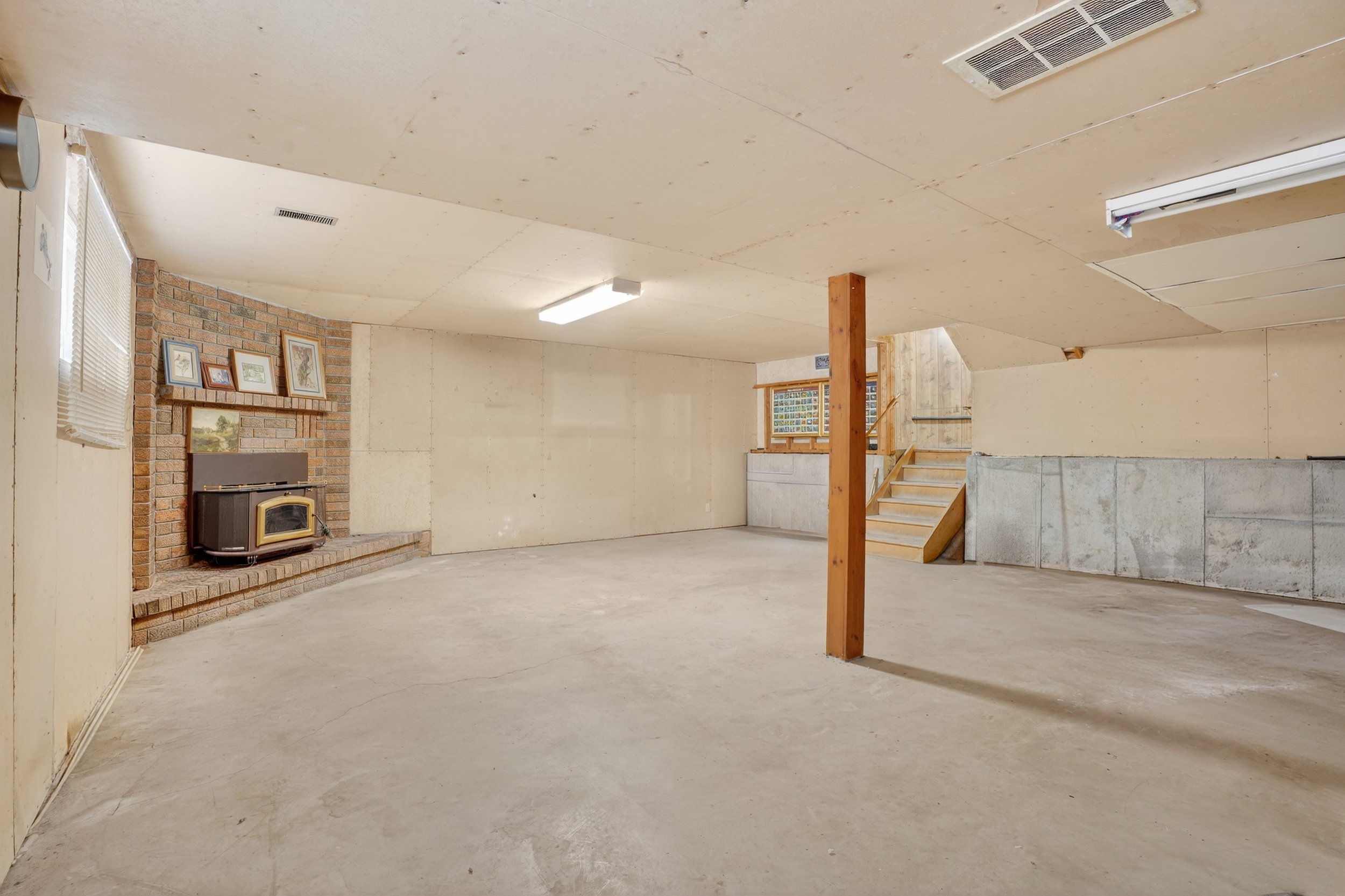 044-49 Century Hill Dr Kitchener 44.jpg