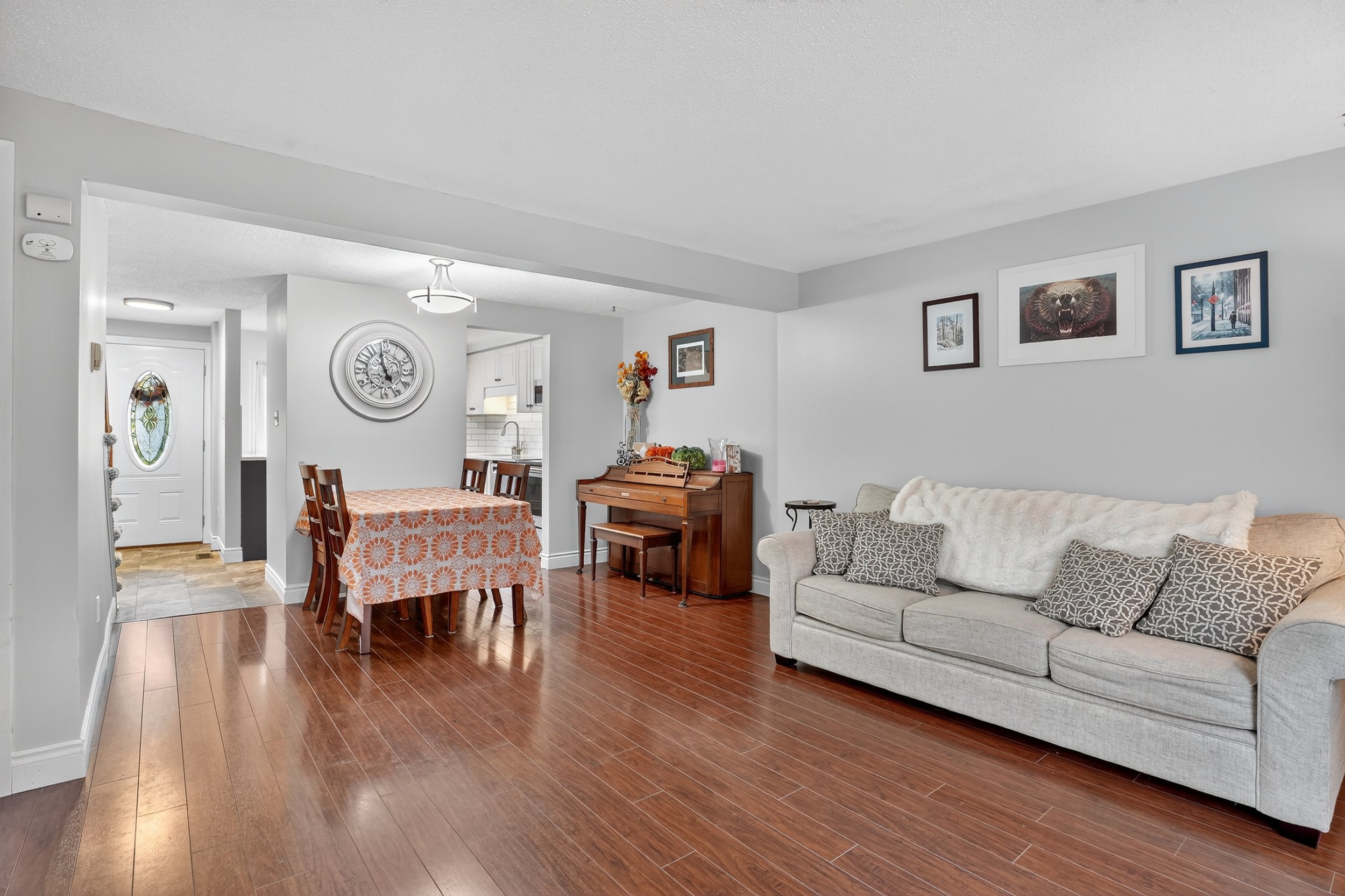 22 Caprice Crt Kitchener 22.jpg