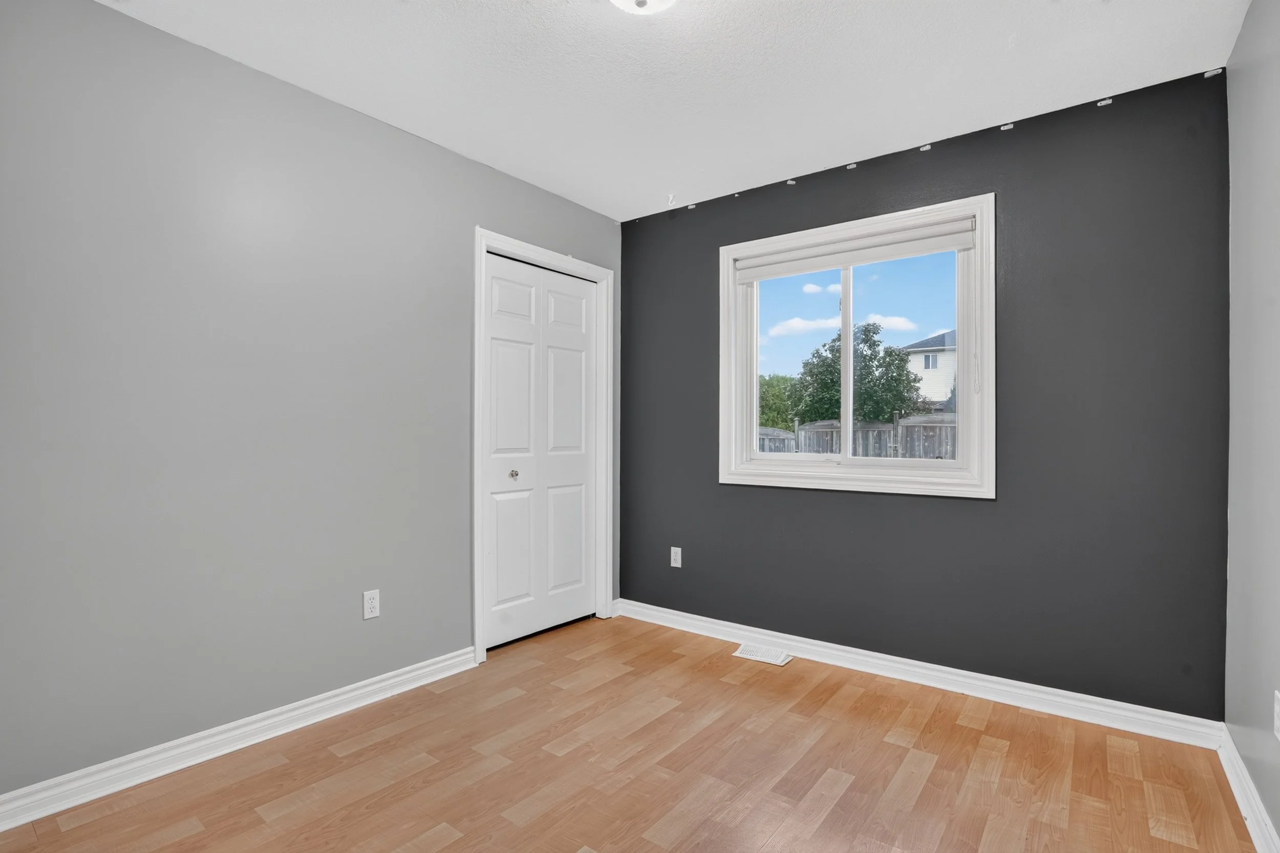 039-10 Pattison Place Fergus39.jpg