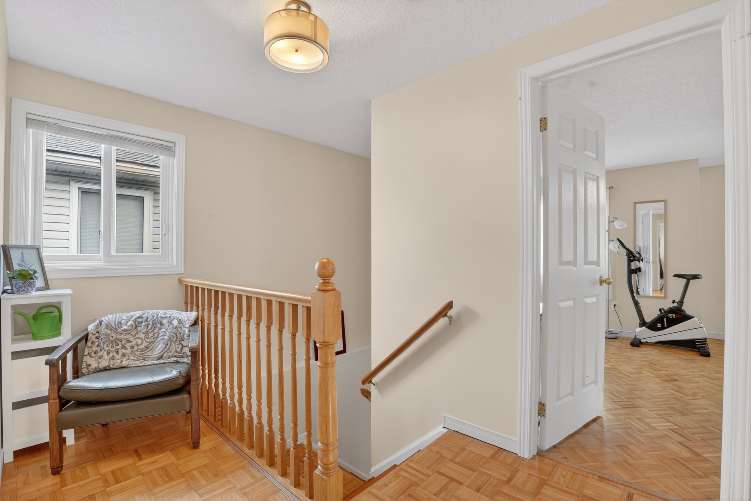 022-331 Keewatin Ave Kitchener 22.jpg