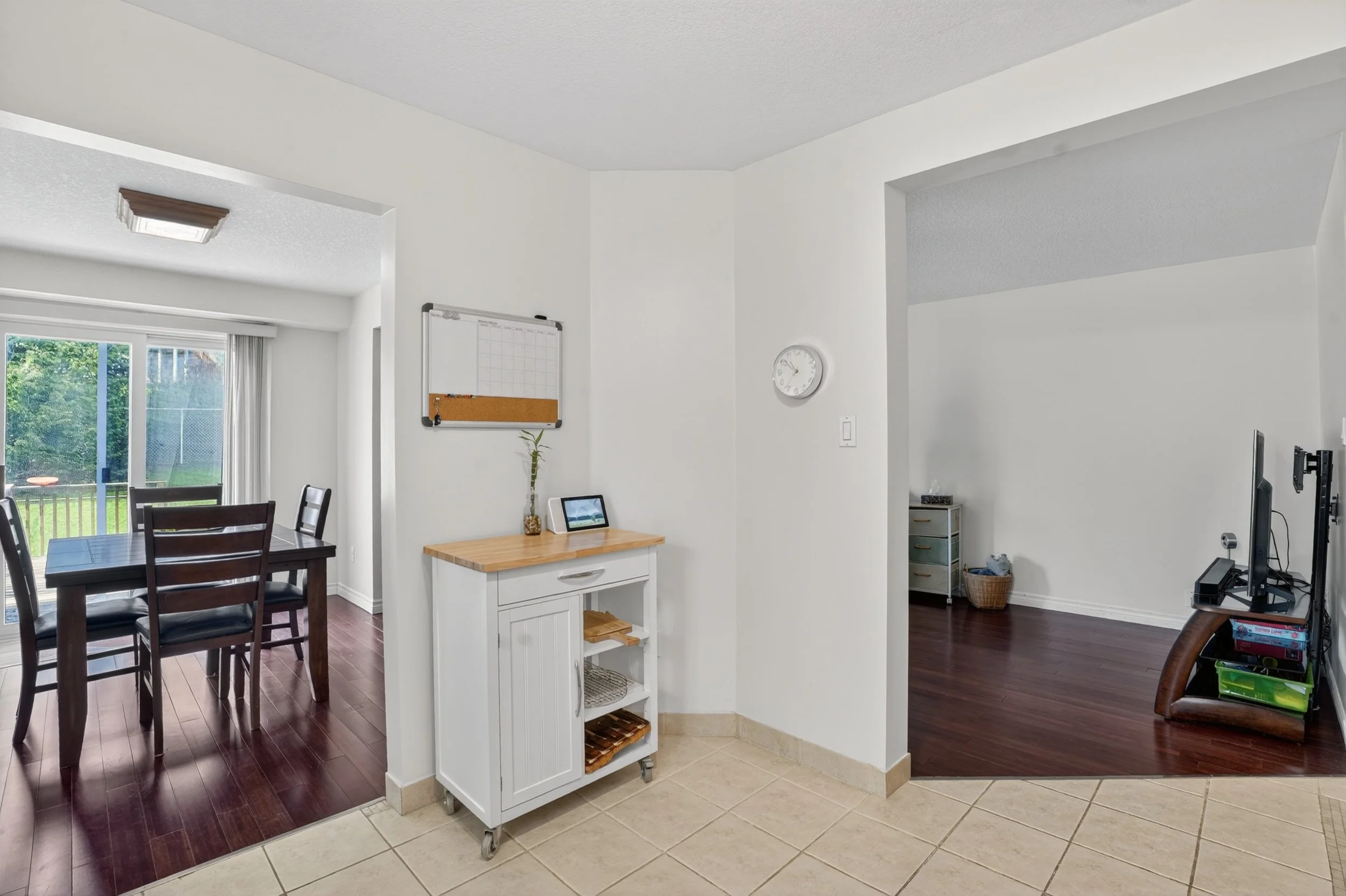 014-331 Keewatin Ave Kitchener 14.jpg